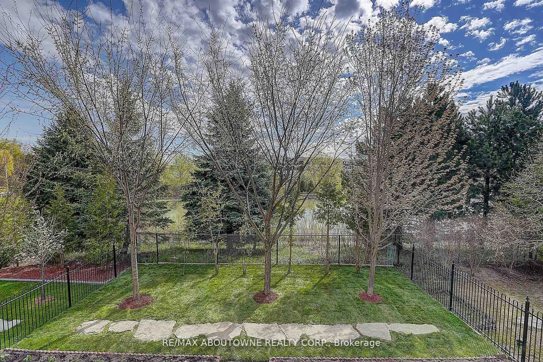 16 Gracedale Drive