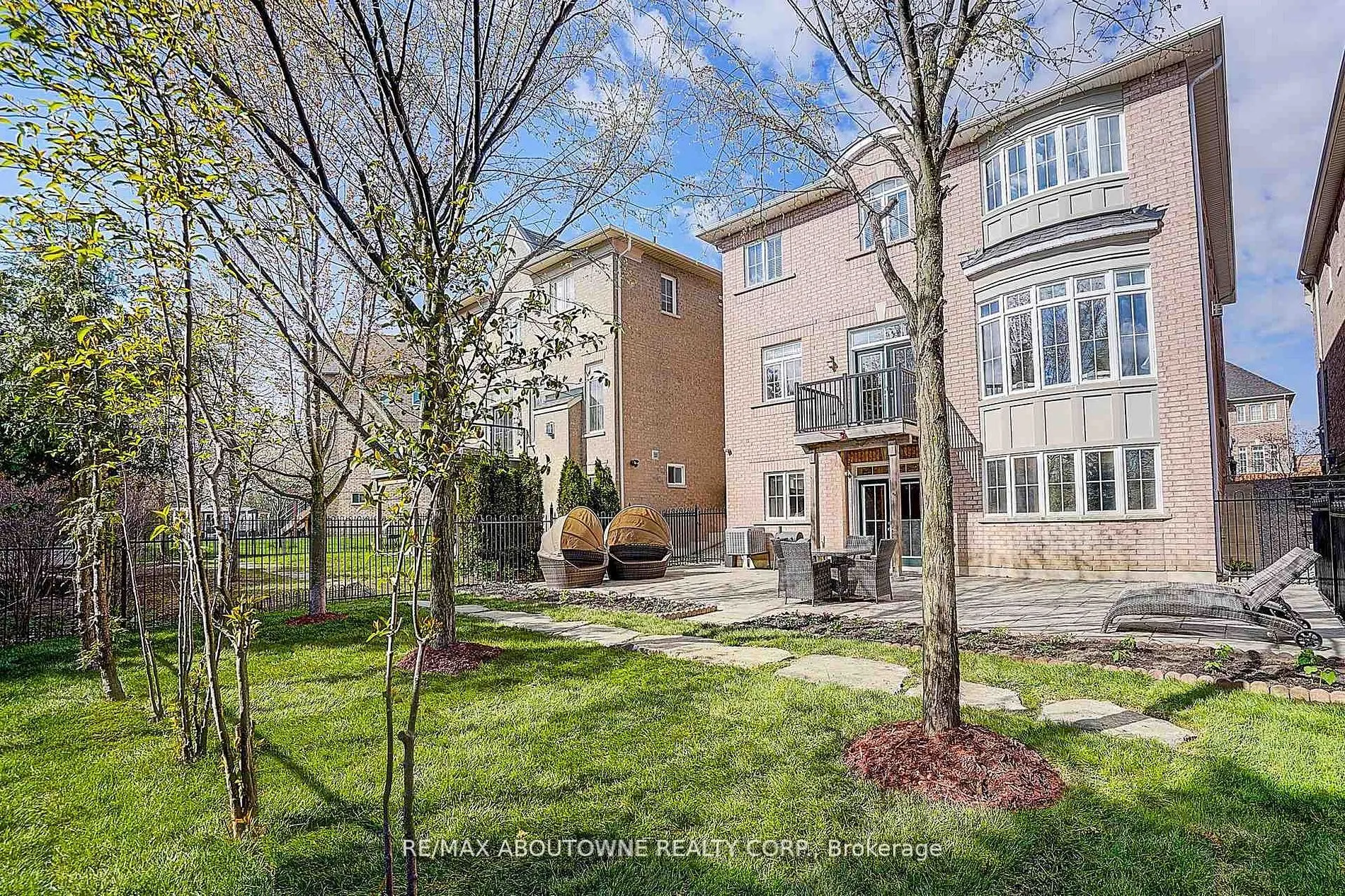 16 Gracedale Drive