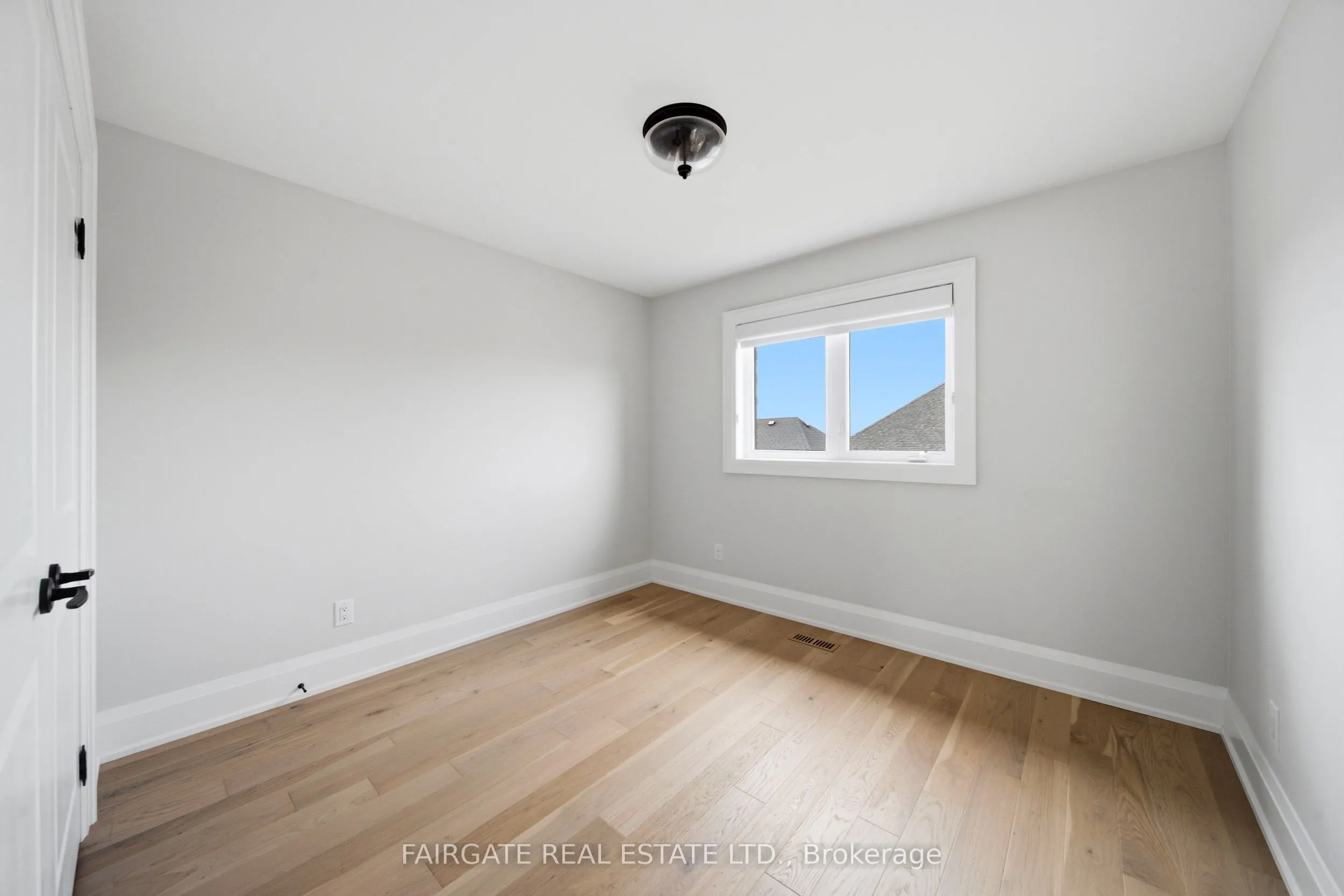 15 Princess Charlotte Avenue