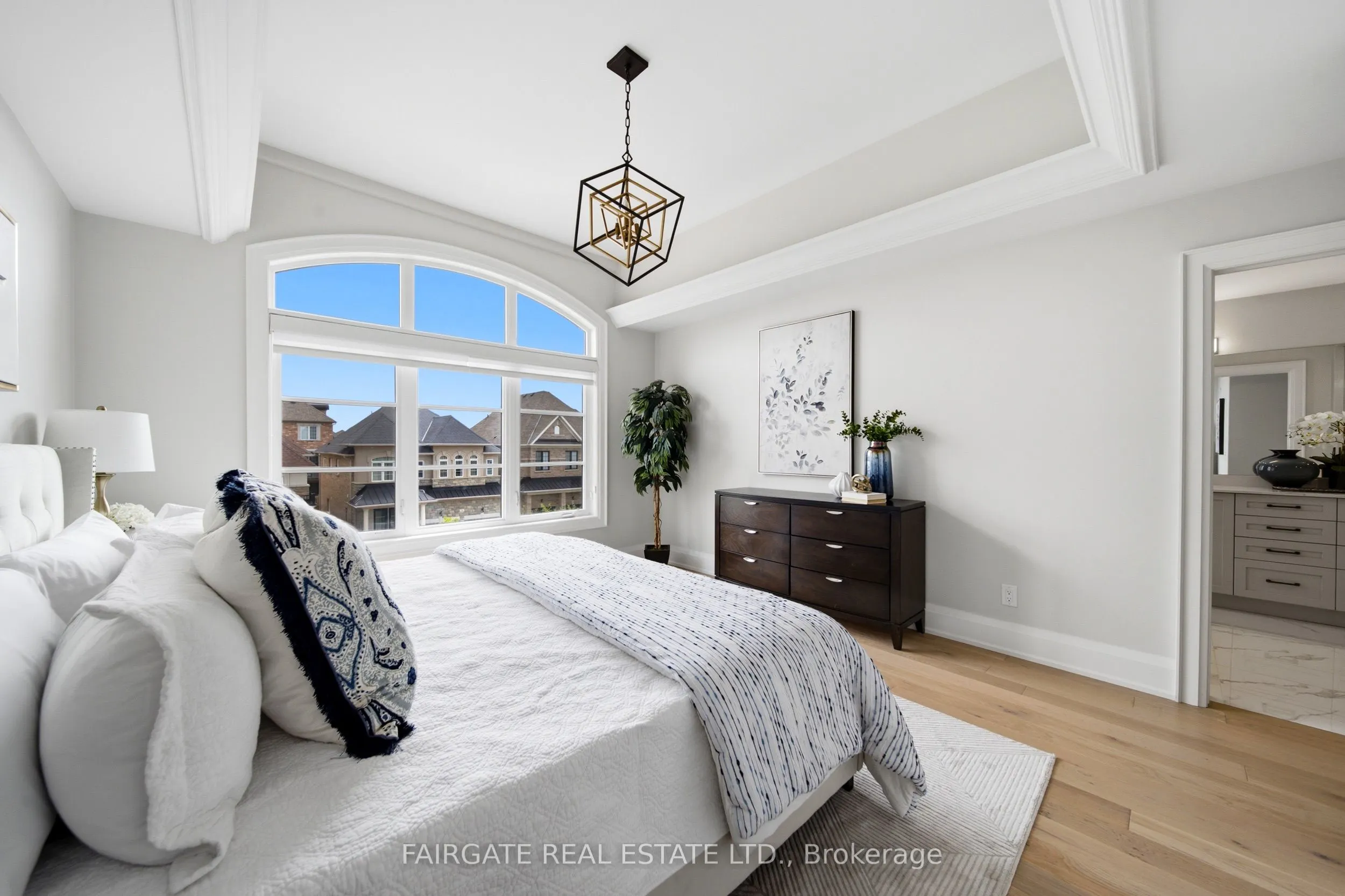 15 Princess Charlotte Avenue