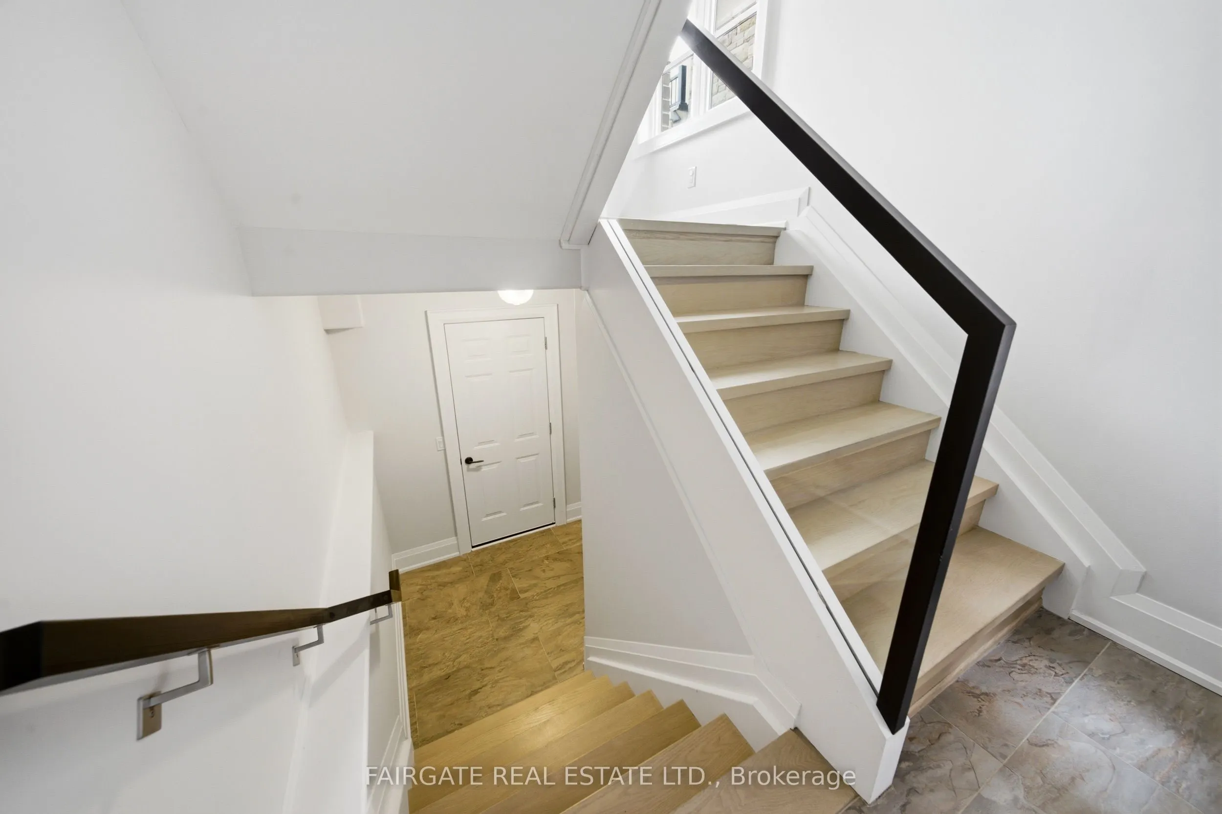 15 Princess Charlotte Avenue