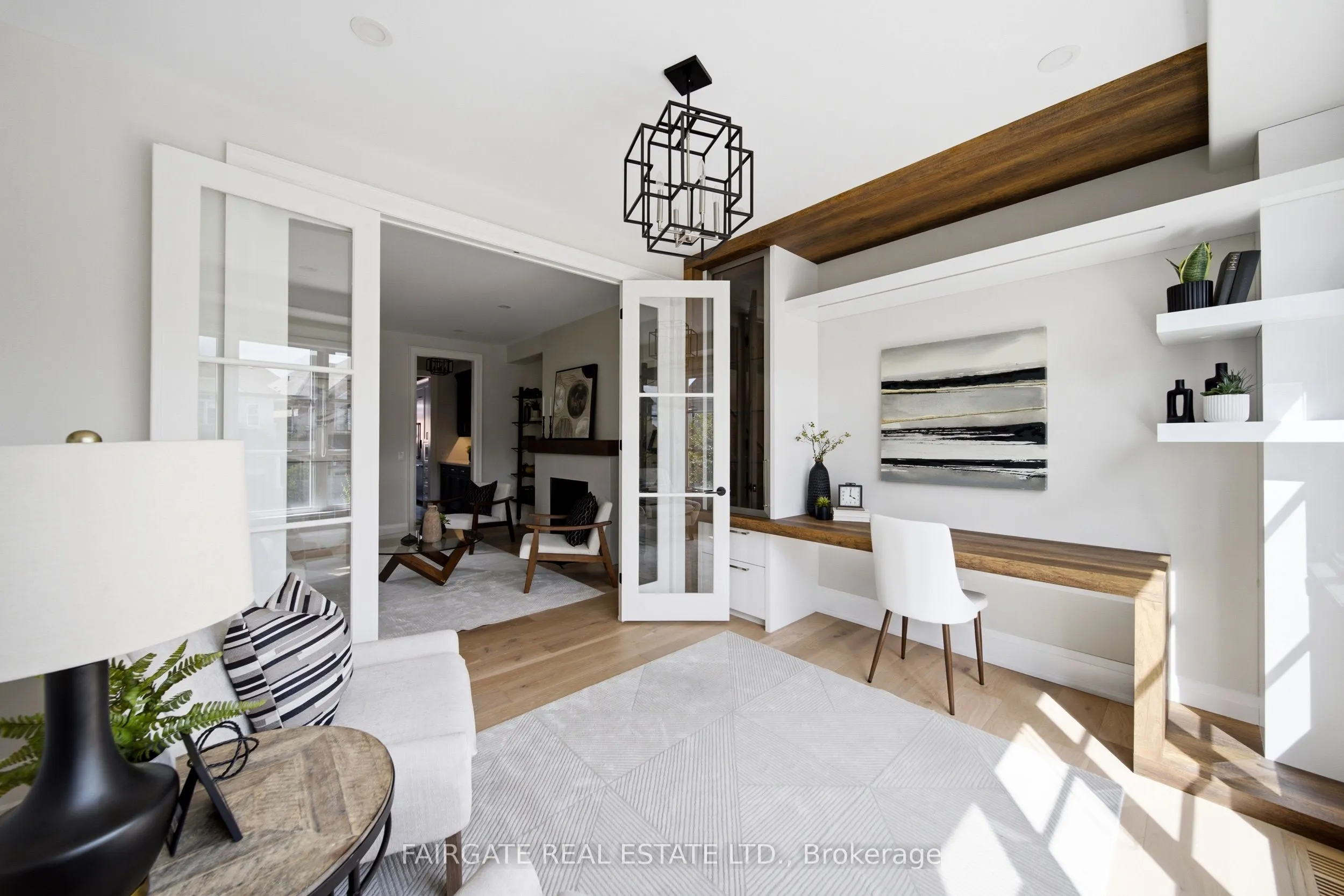 15 Princess Charlotte Avenue