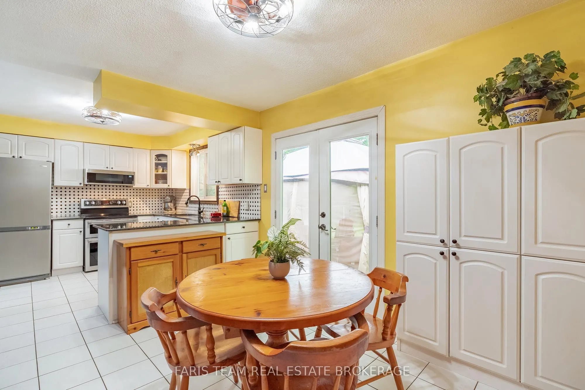 3114 Innisfil Beach Road