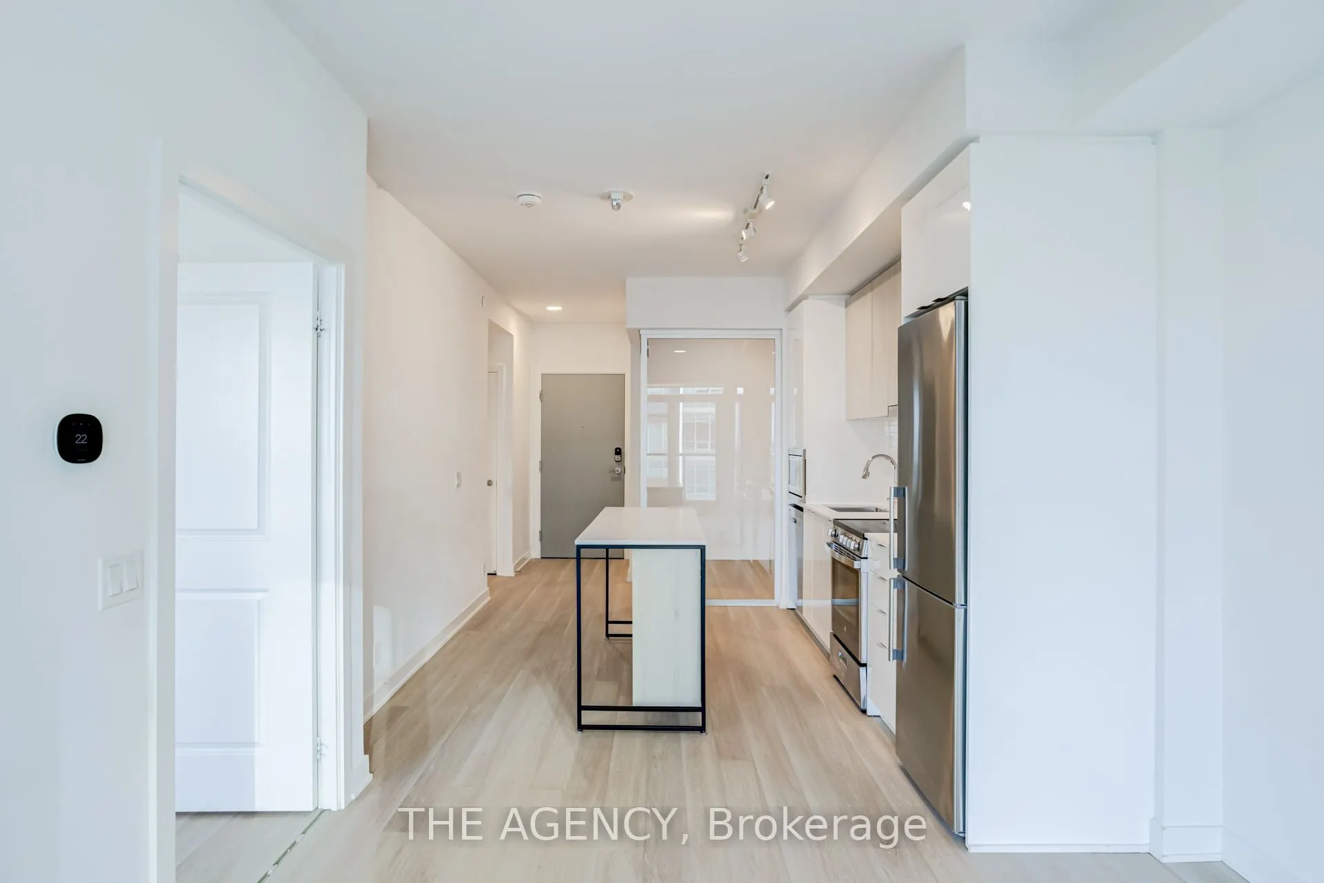 30 Upper Mall Way #1108