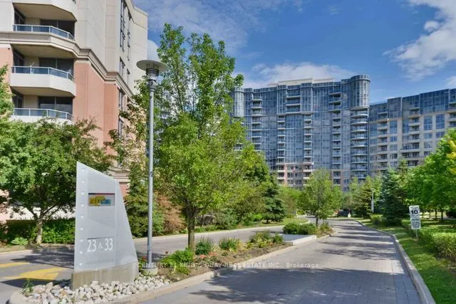 23 Cox Boulevard #572