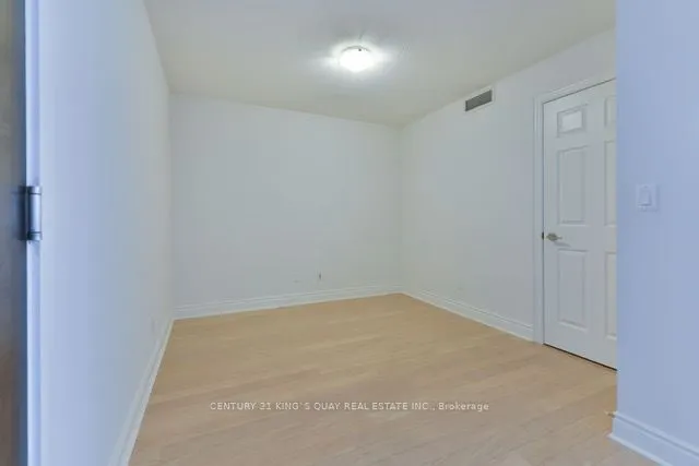 23 Cox Boulevard #572