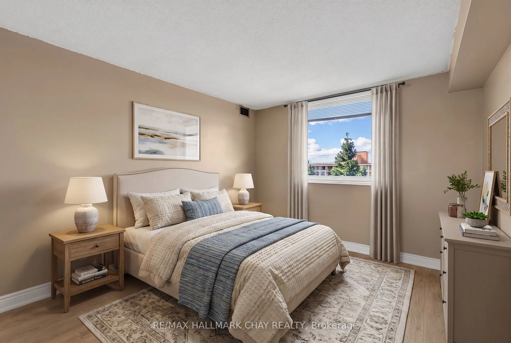 326 Major Mackenzie Drive E #705