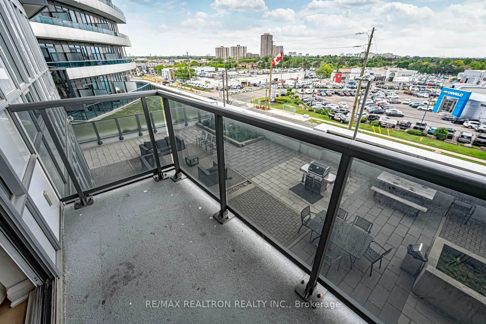 7161 Yonge Street #418