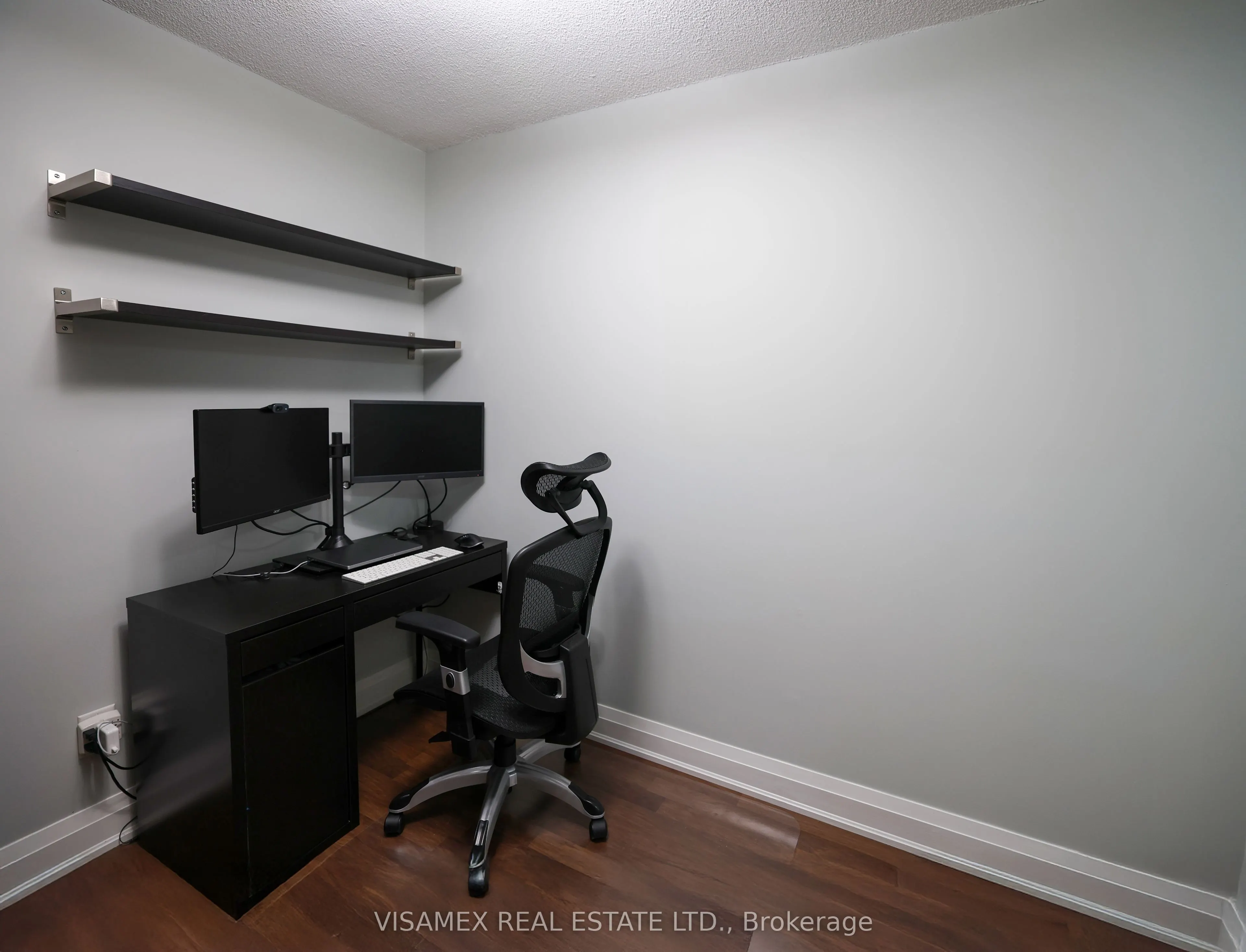 20 North Park Road #210