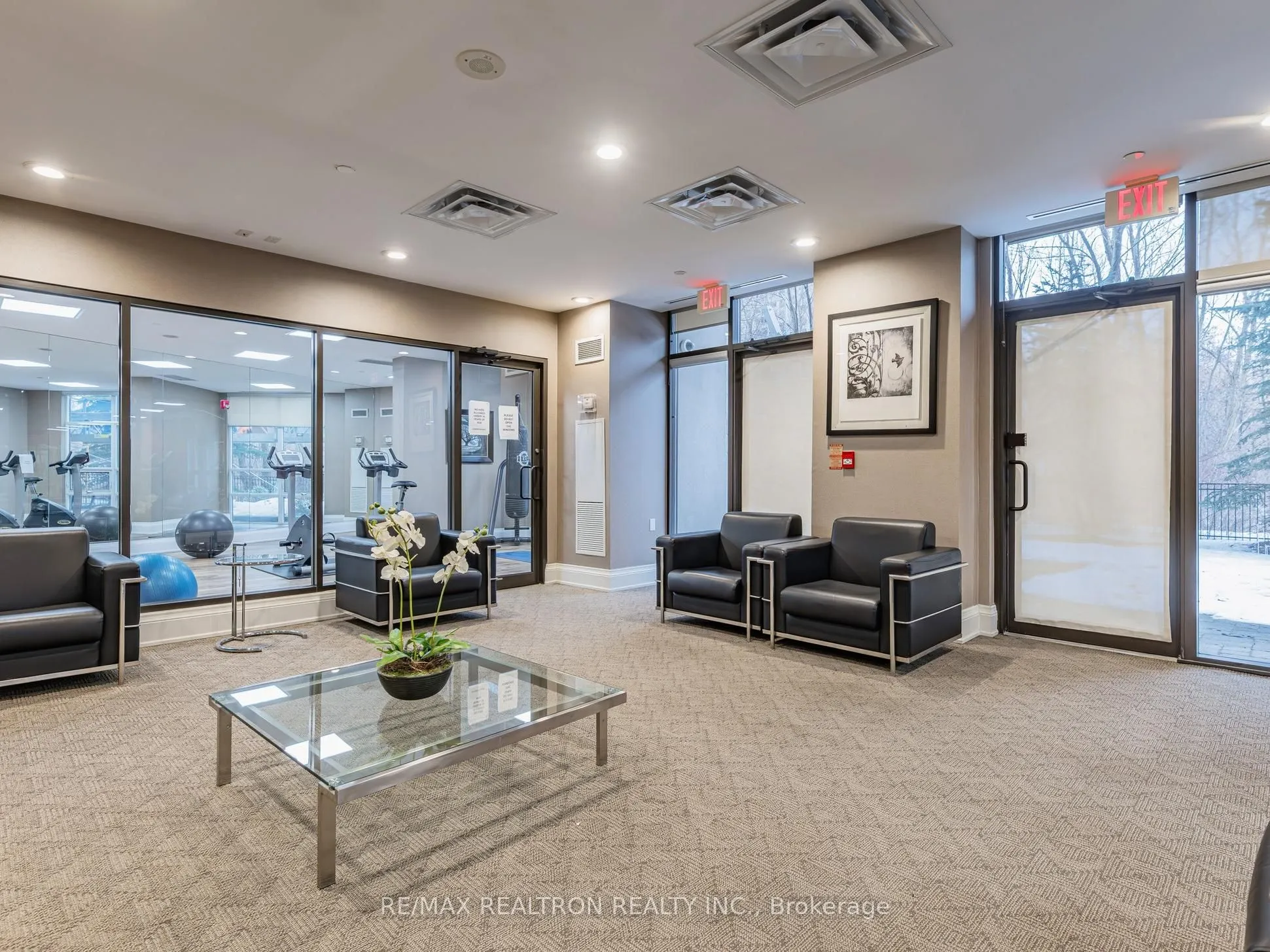 9225 Jane Street #401