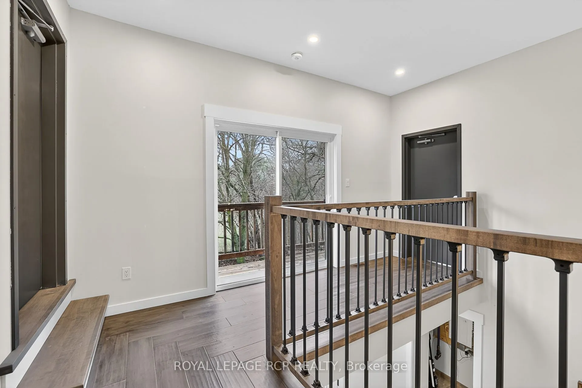 4143 Vivian Road