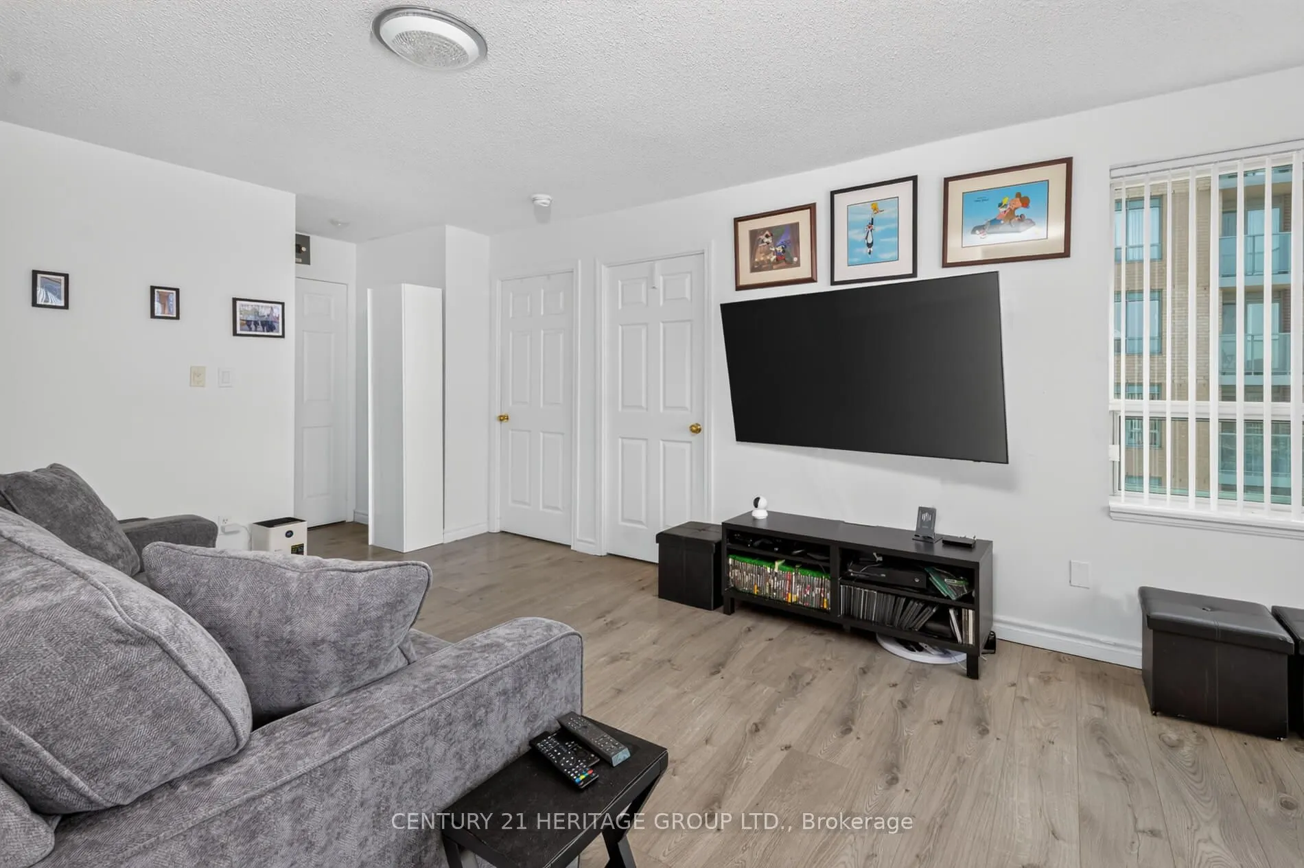39 Oneida Crescent #1017
