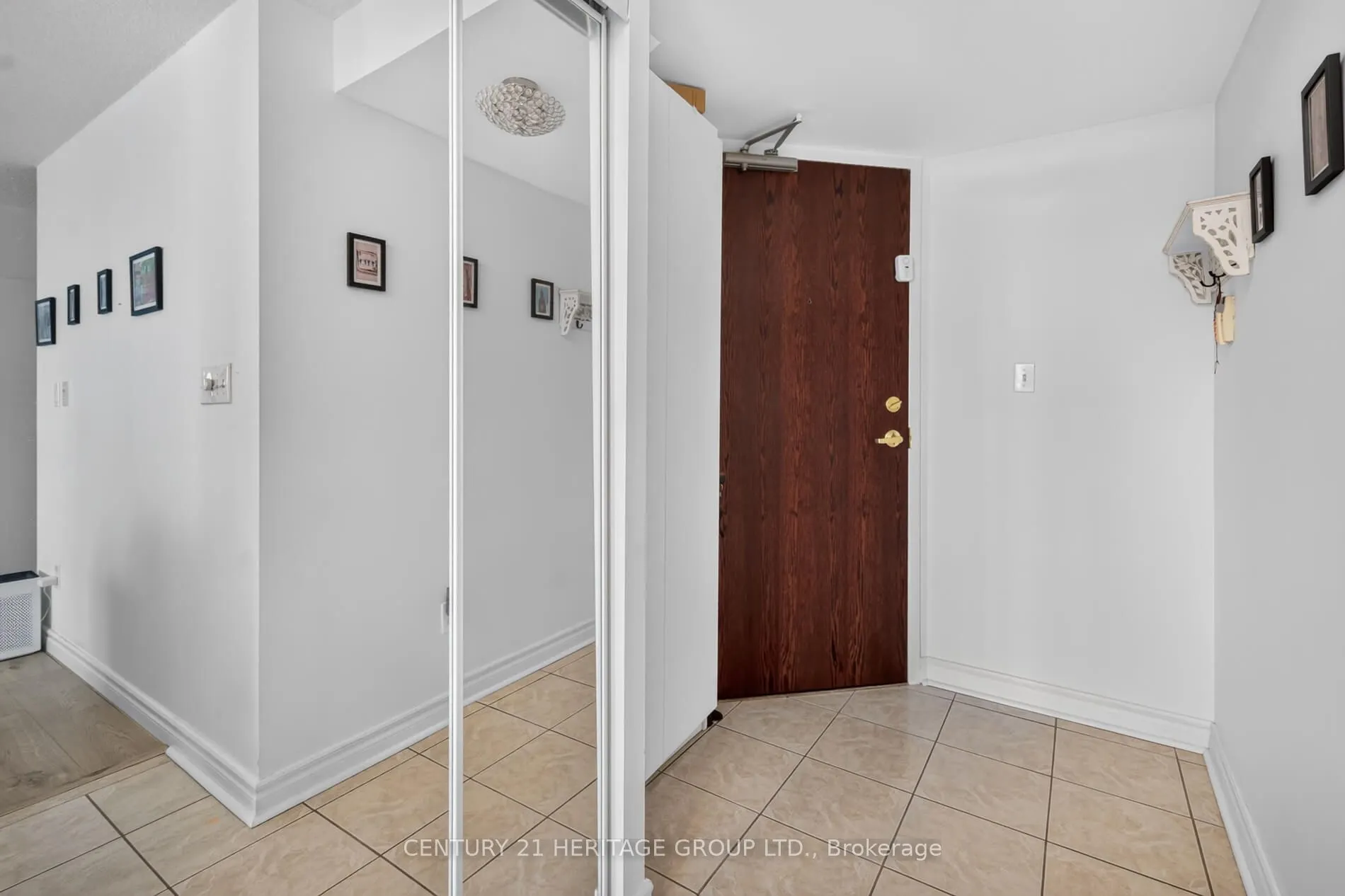 39 Oneida Crescent #1017