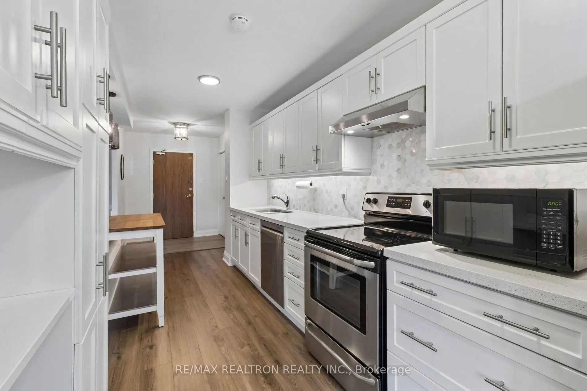 40 Baif Boulevard #208