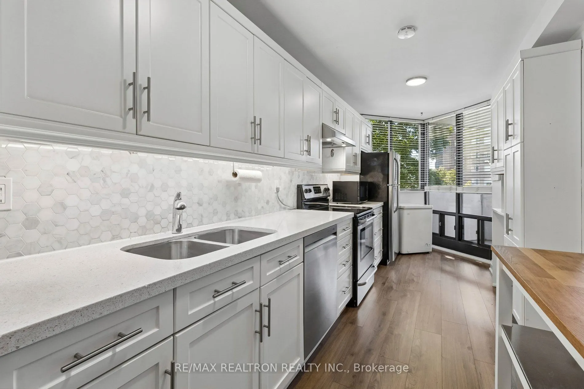 40 Baif Boulevard #208