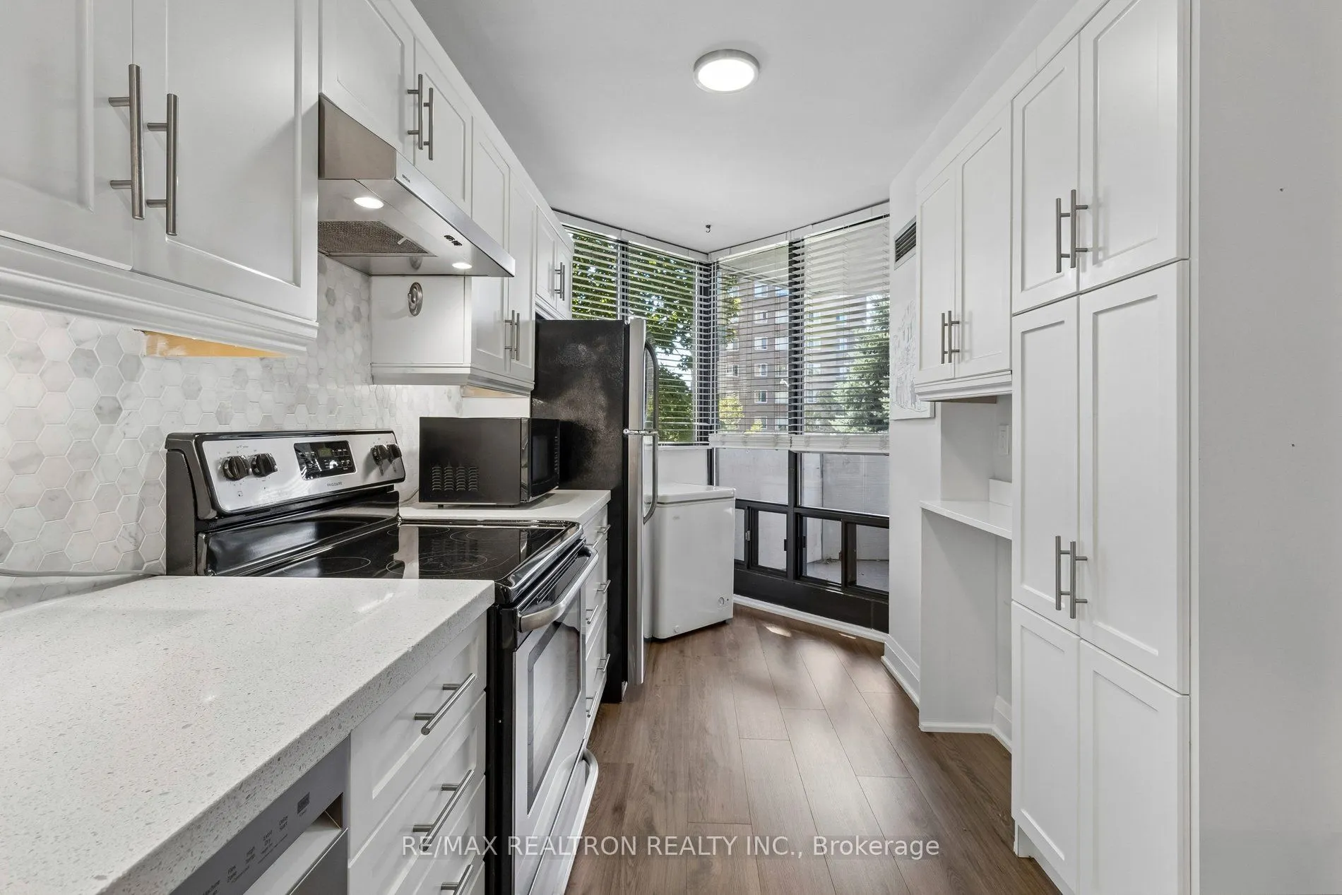 40 Baif Boulevard #208