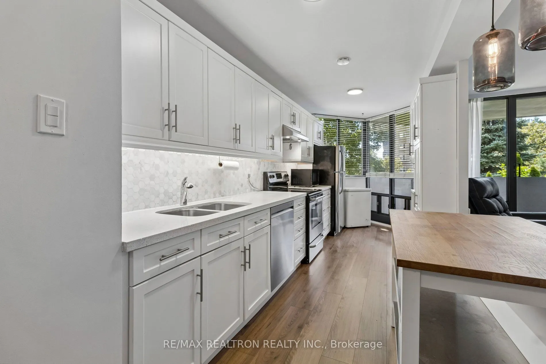 40 Baif Boulevard #208