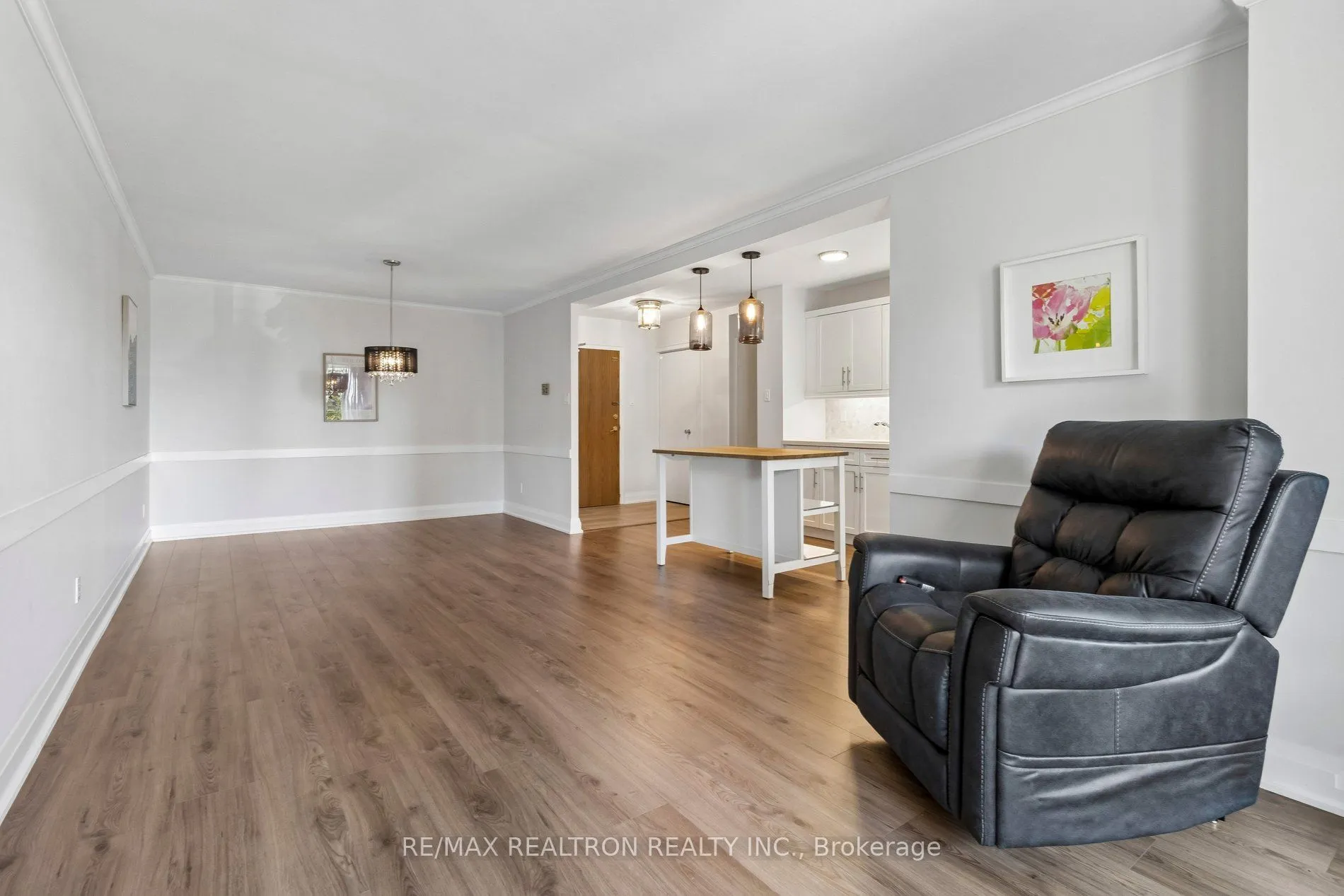 40 Baif Boulevard #208
