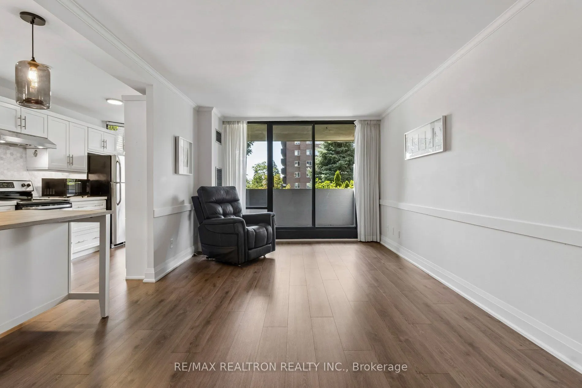 40 Baif Boulevard #208