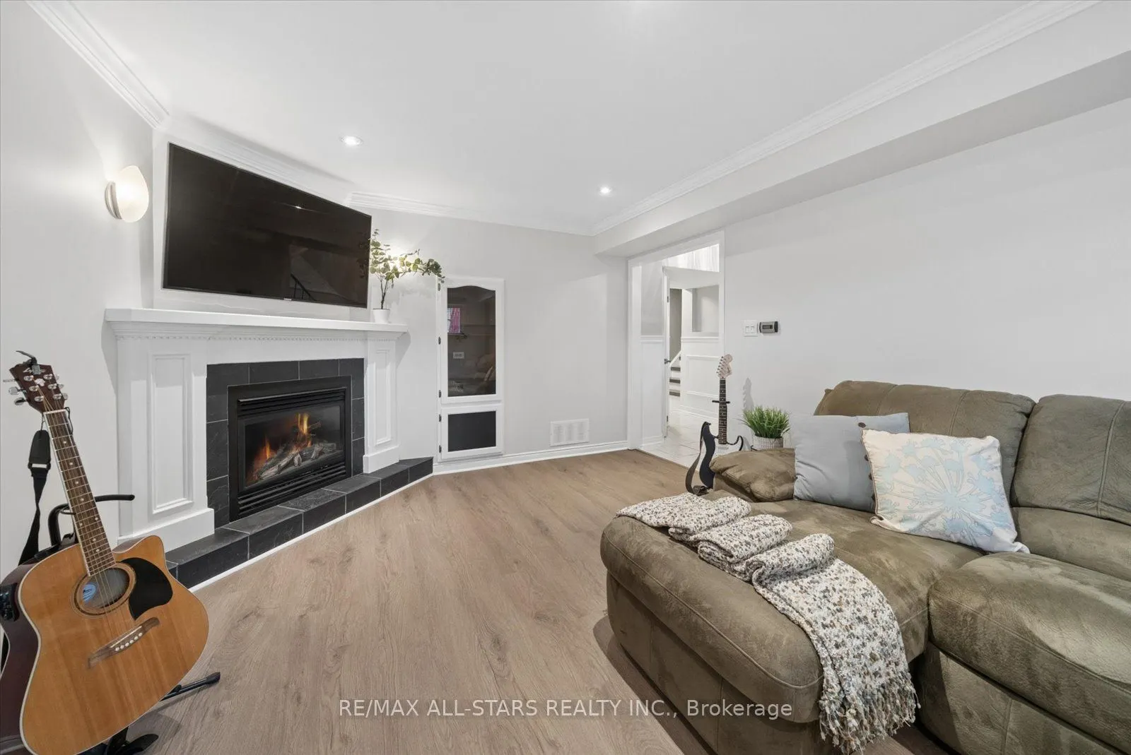 31 Crown Crescent