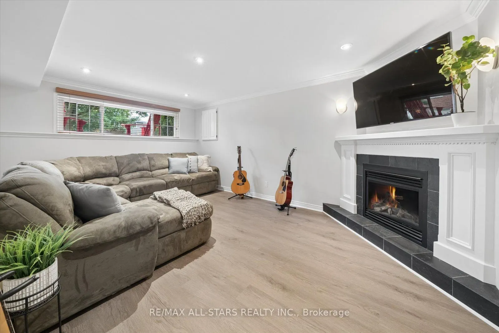 31 Crown Crescent