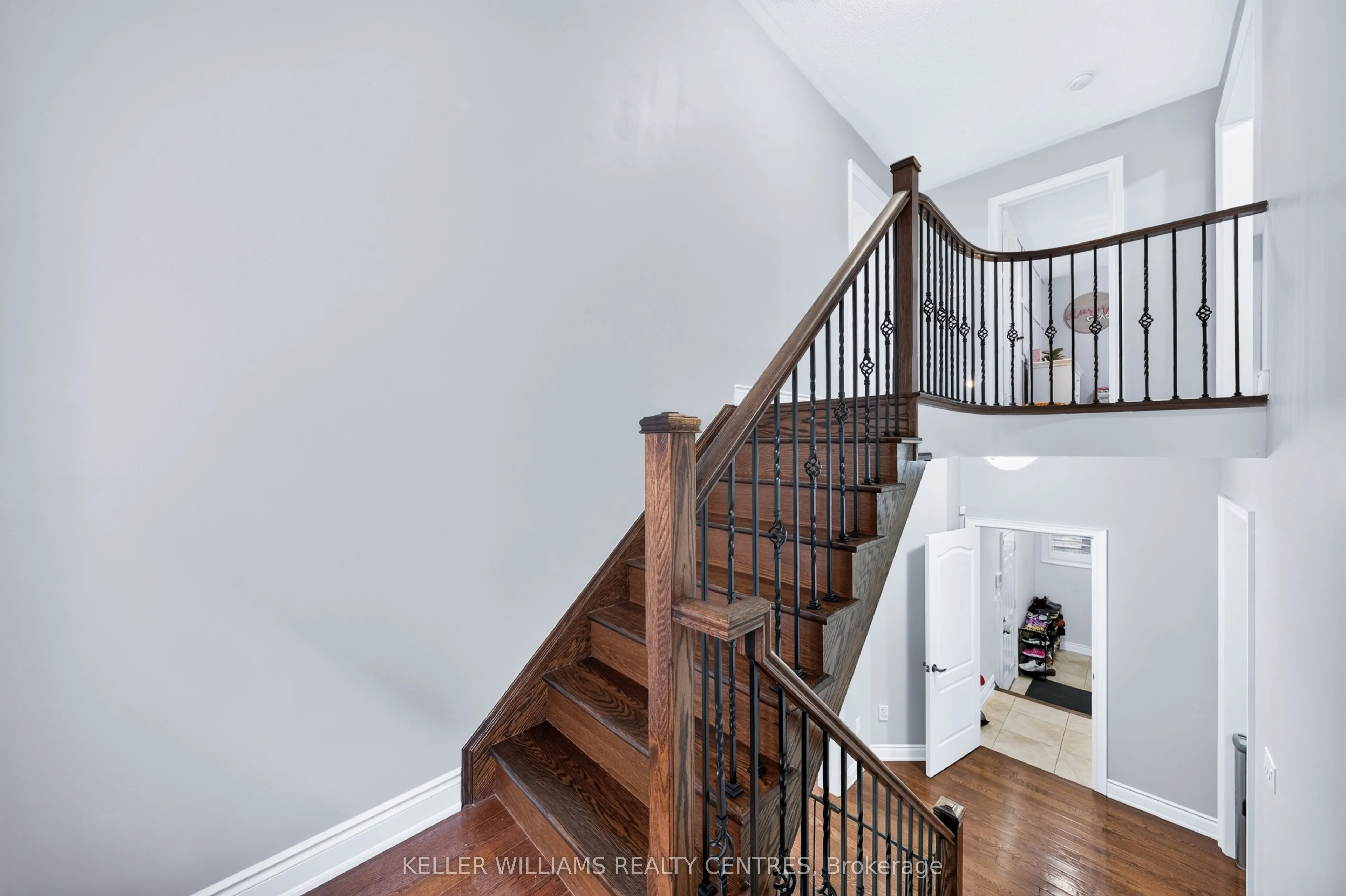 2 Creekland Avenue N