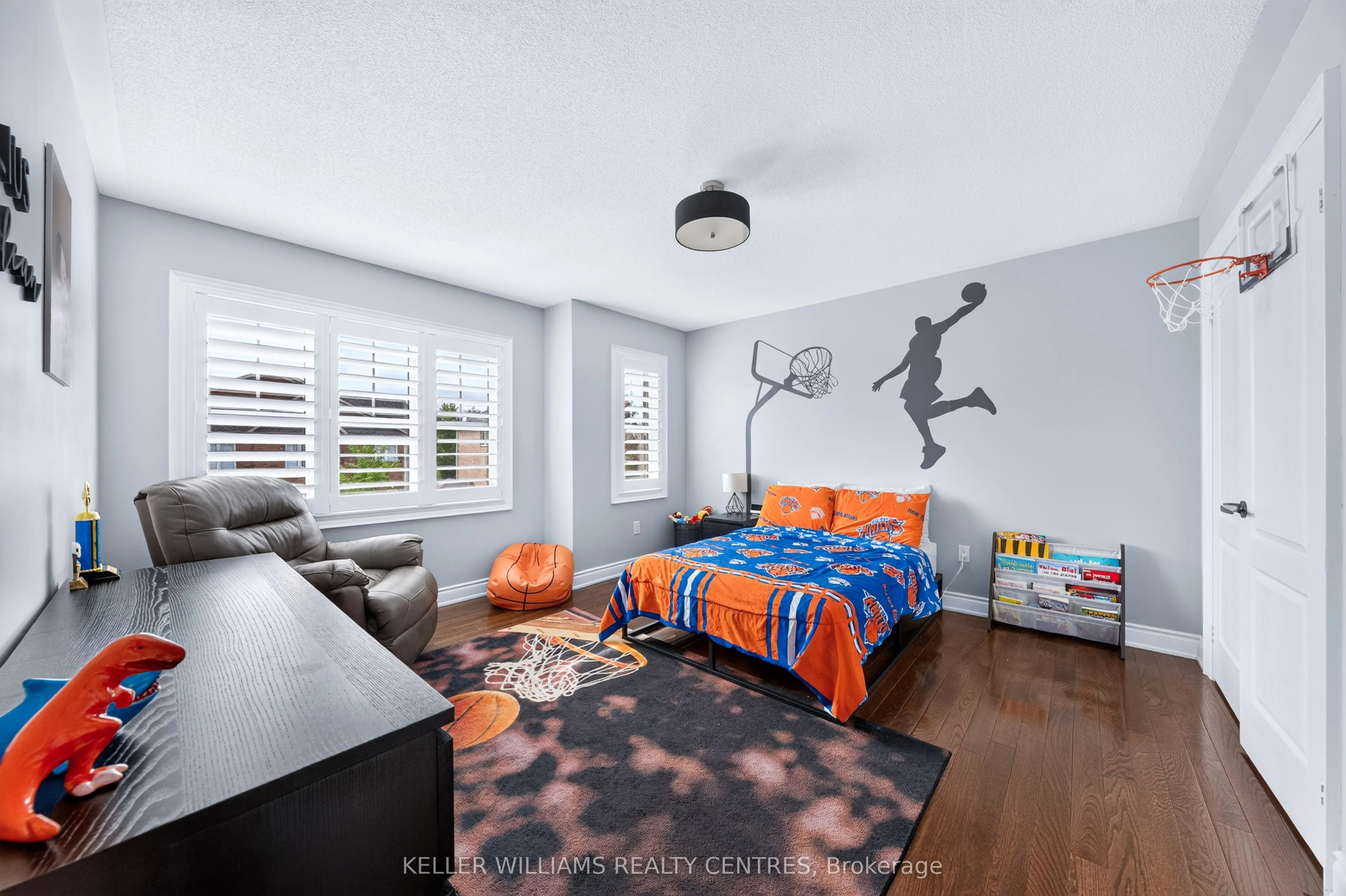 2 Creekland Avenue N