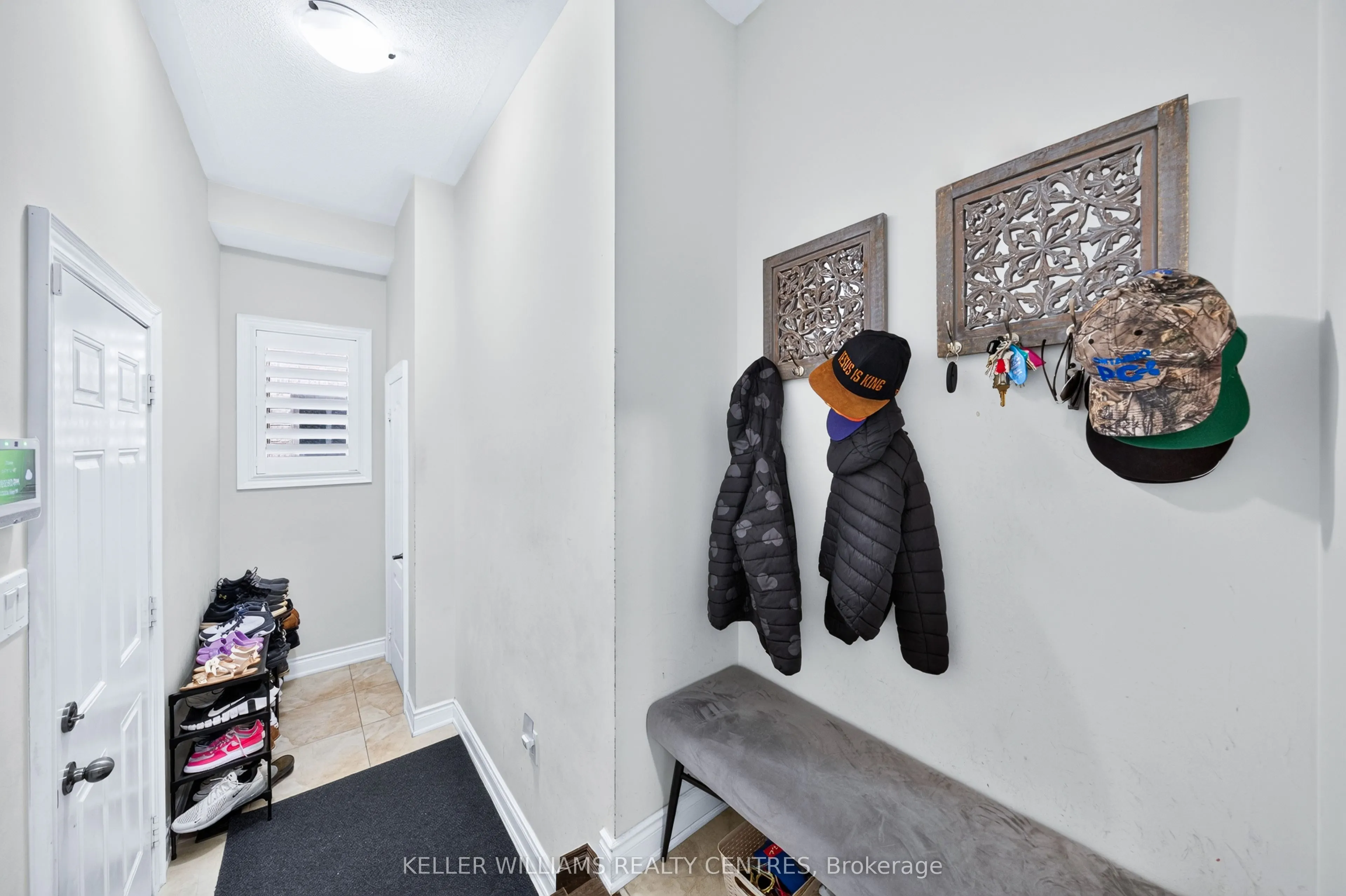 2 Creekland Avenue N