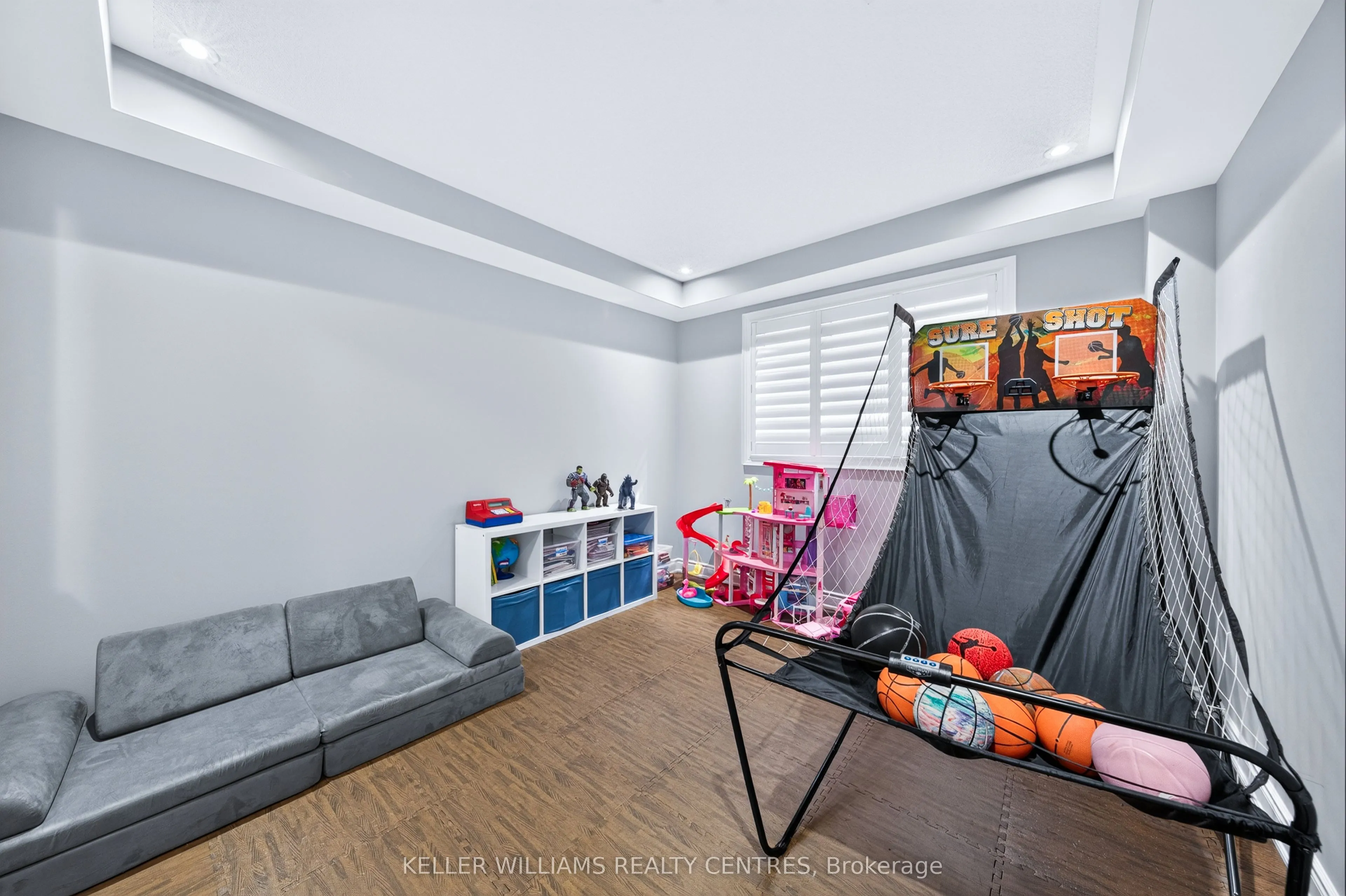 2 Creekland Avenue N
