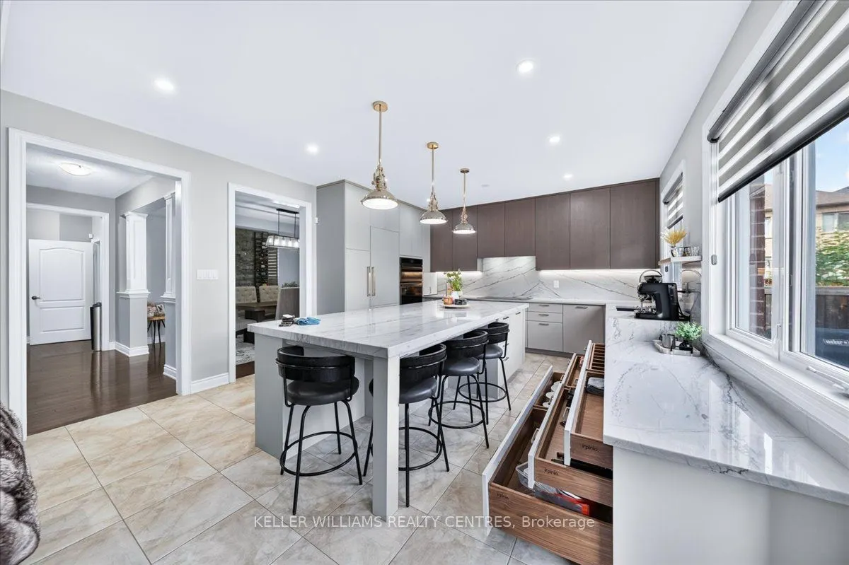2 Creekland Avenue N