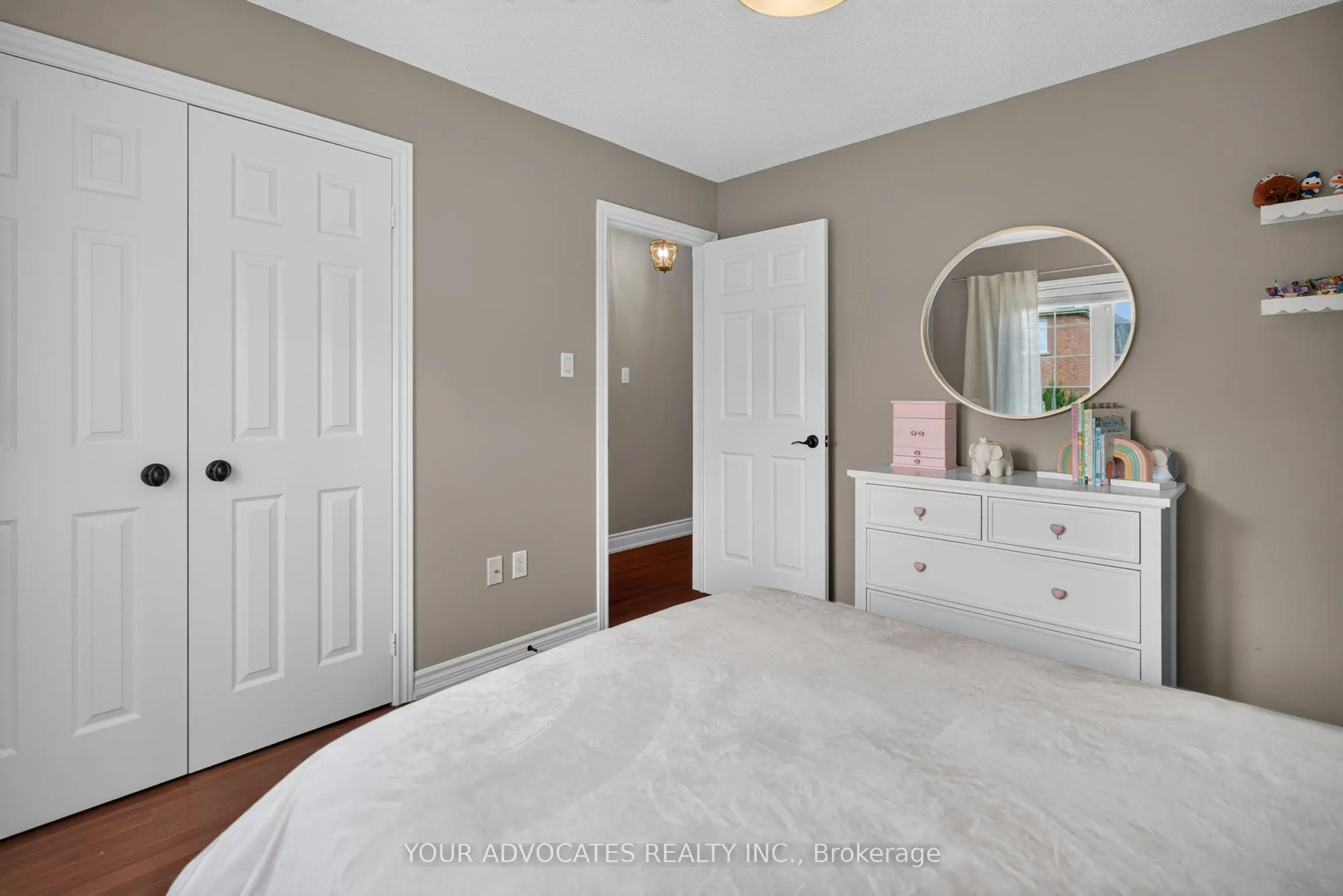 228 Twin Hills Crescent