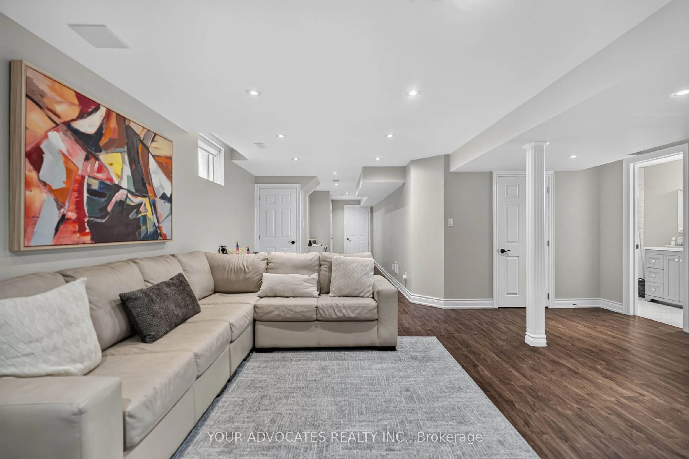 228 Twin Hills Crescent