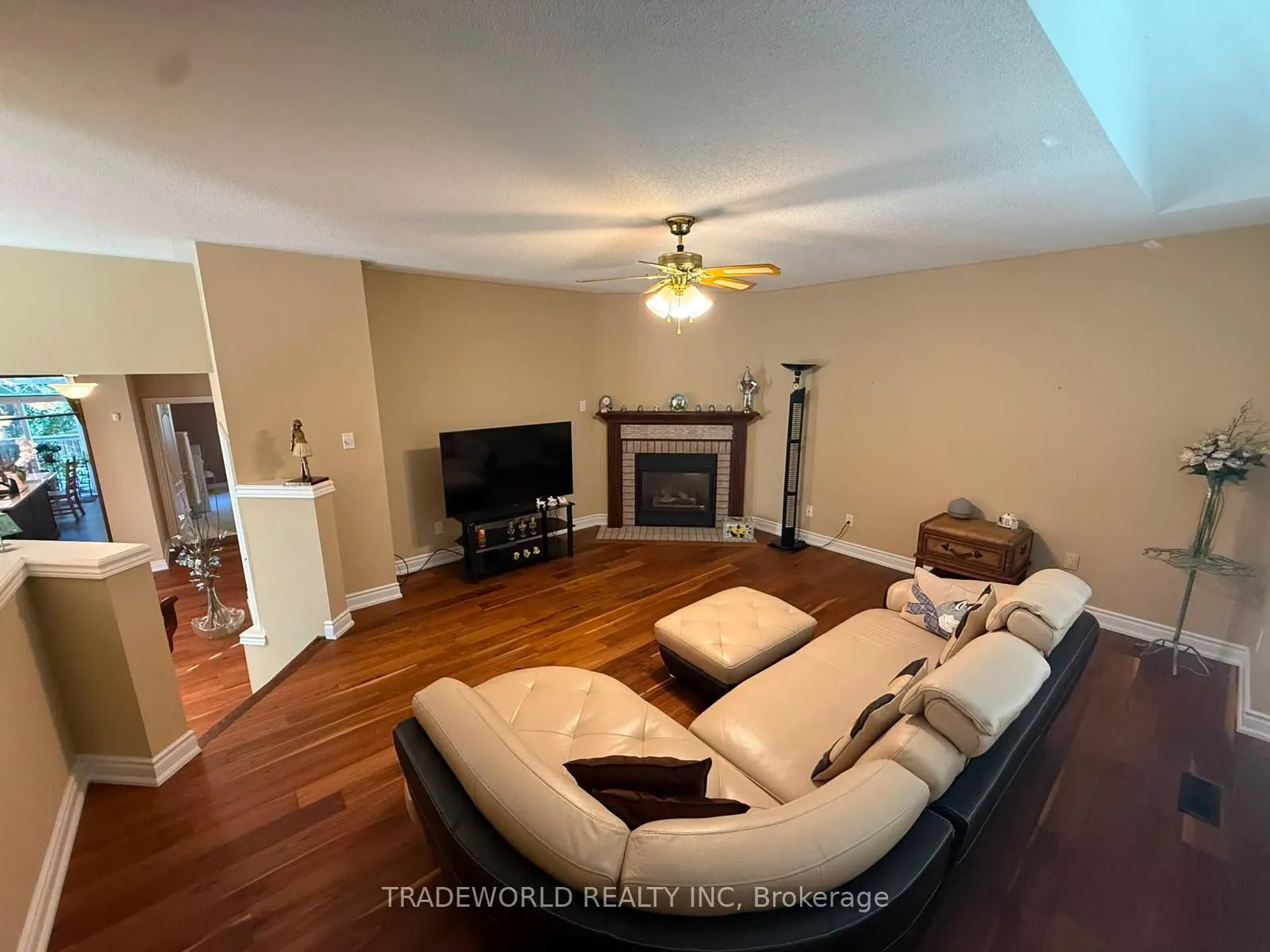 16 Chessman Court