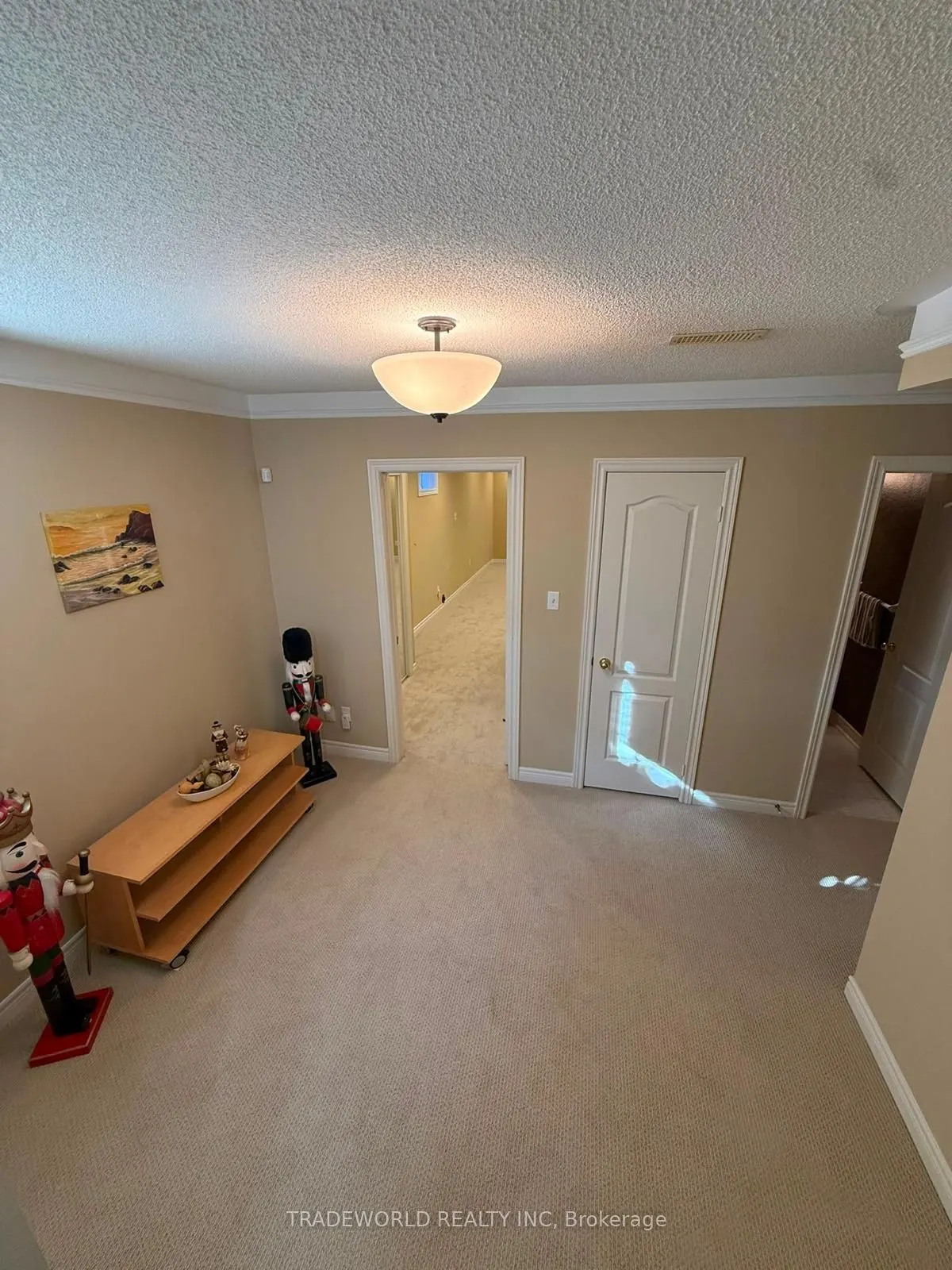 16 Chessman Court