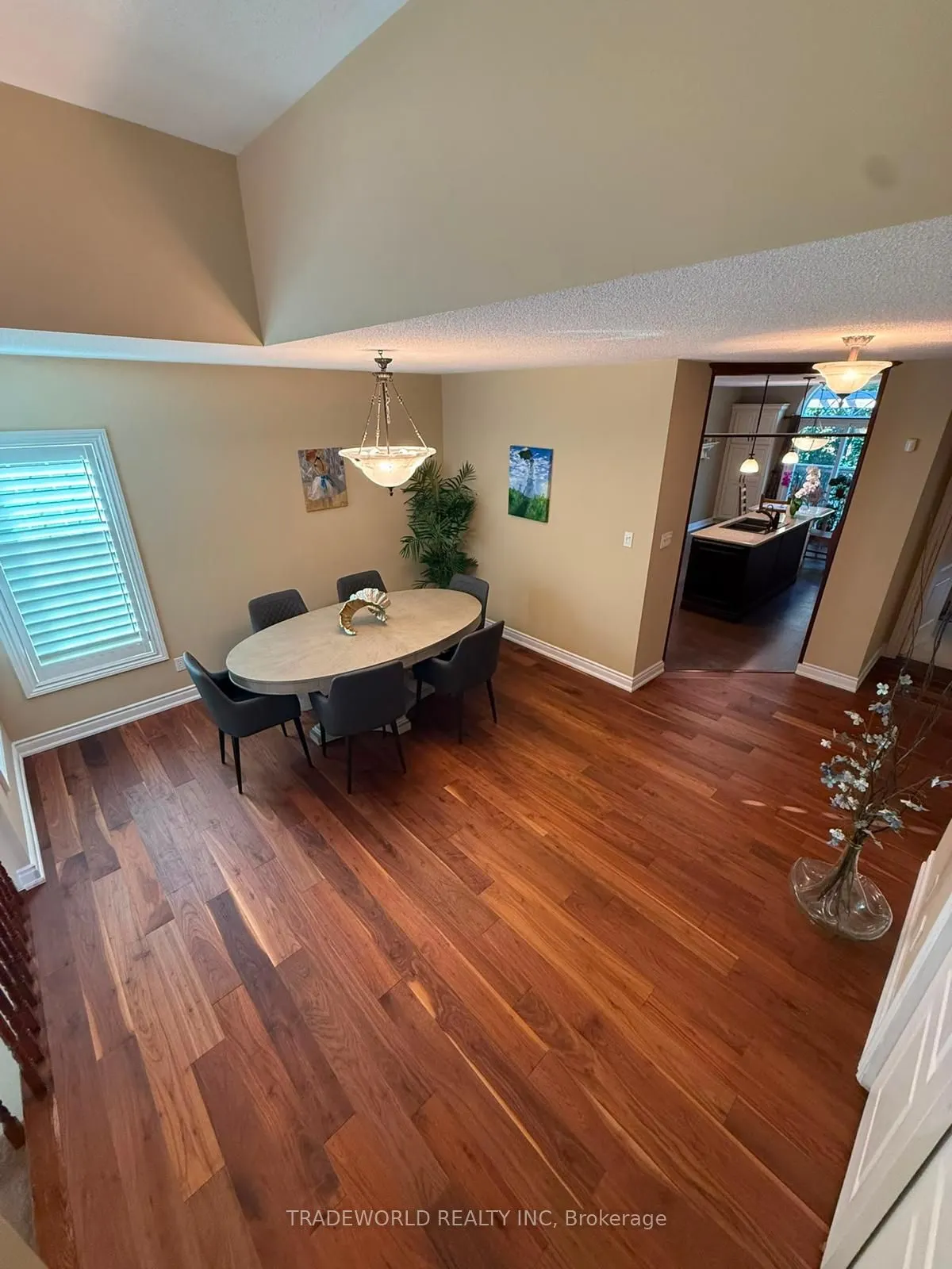 16 Chessman Court