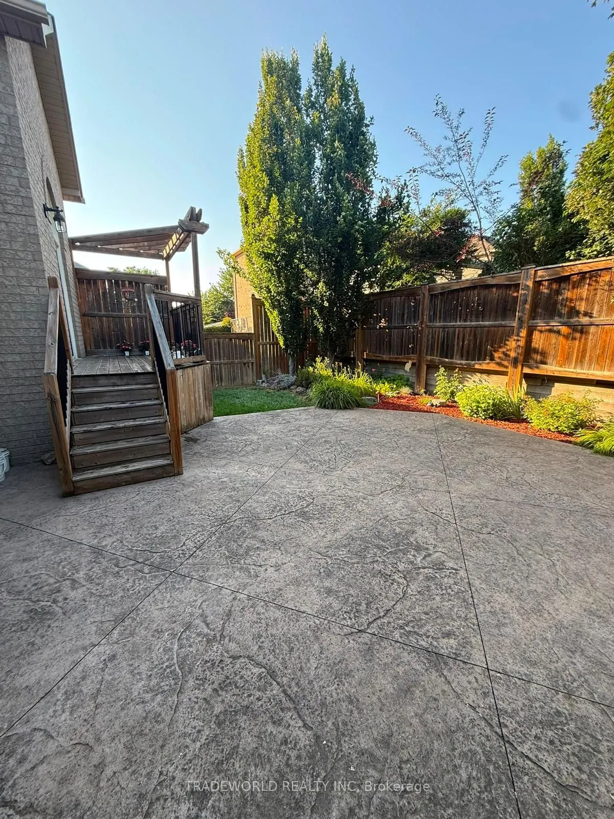 16 Chessman Court