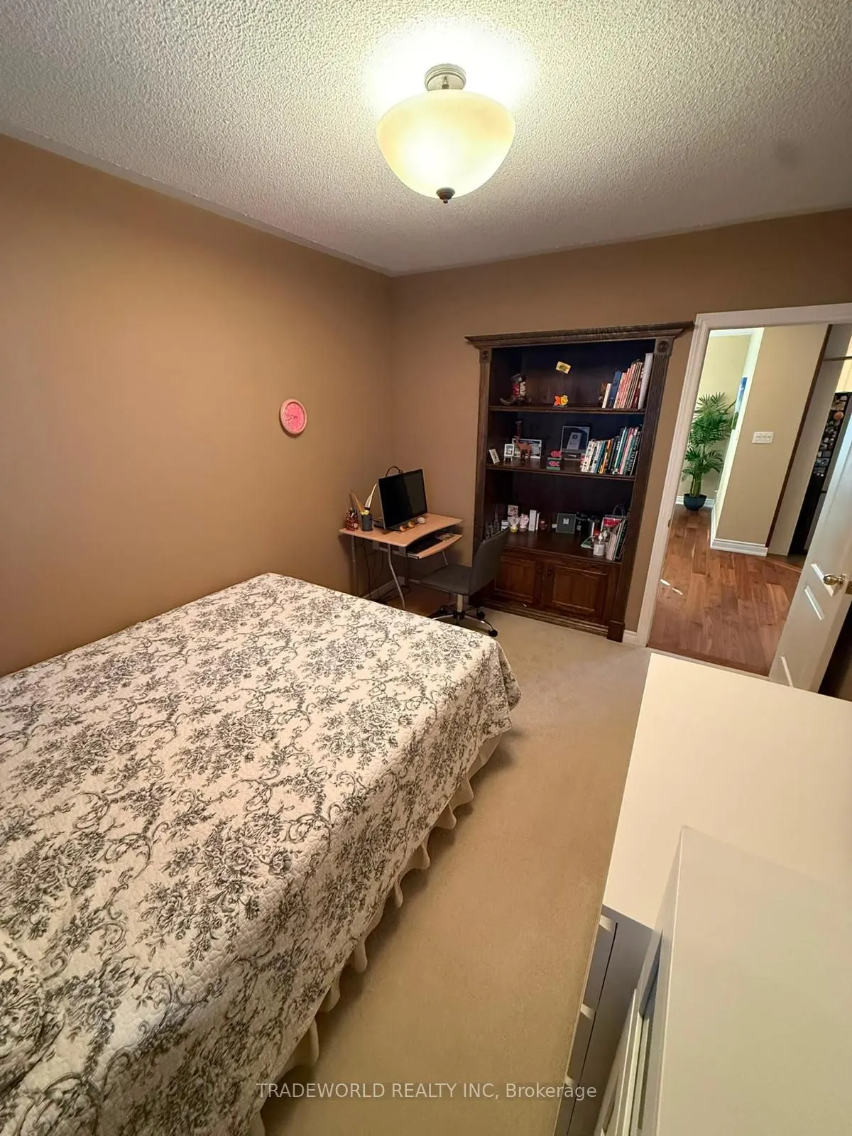 16 Chessman Court