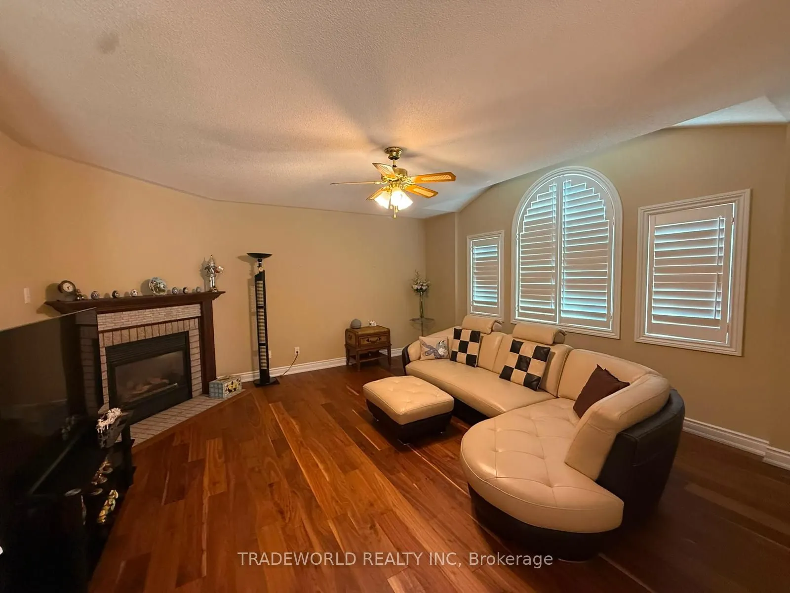 16 Chessman Court