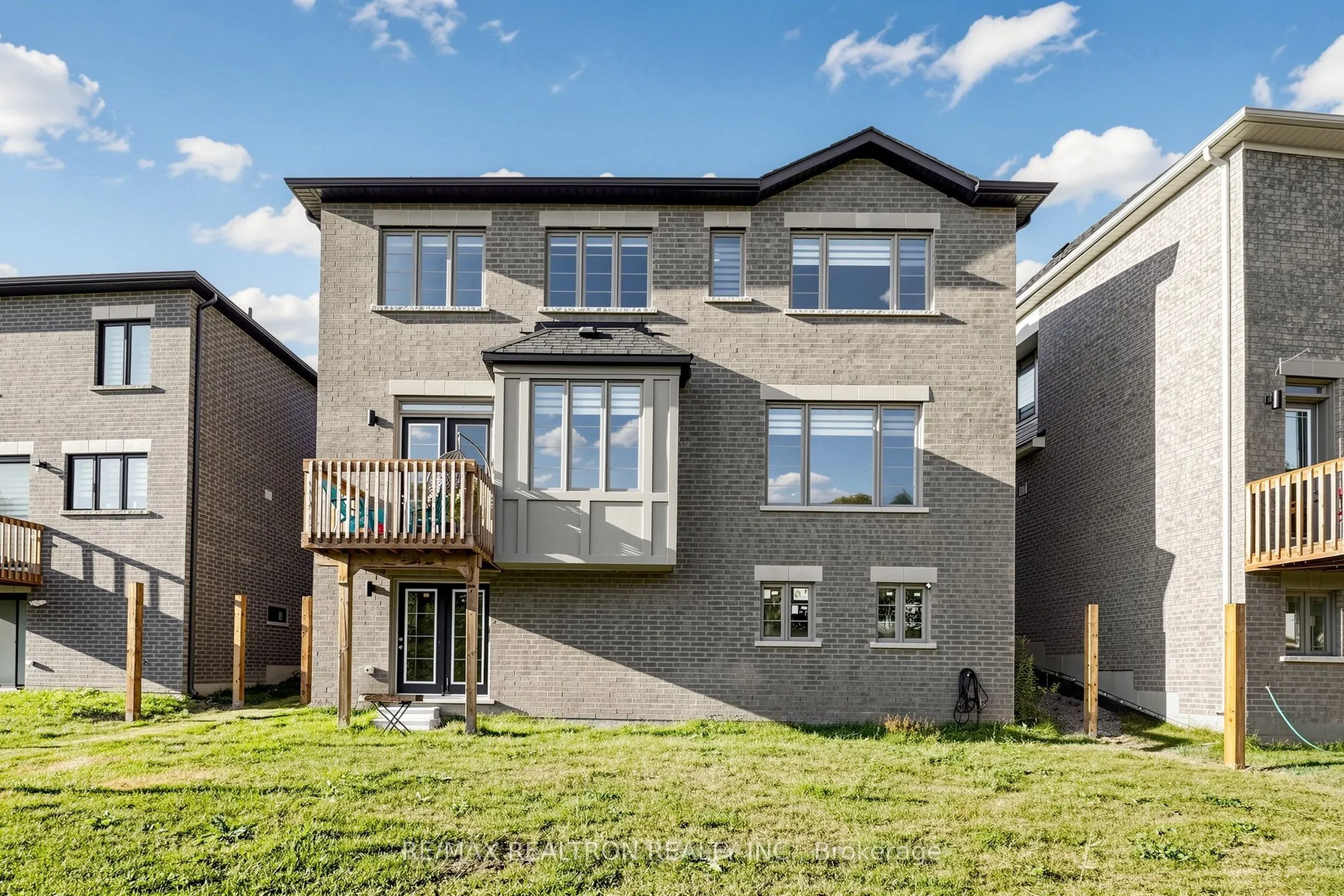 20 Fair Winds Lane