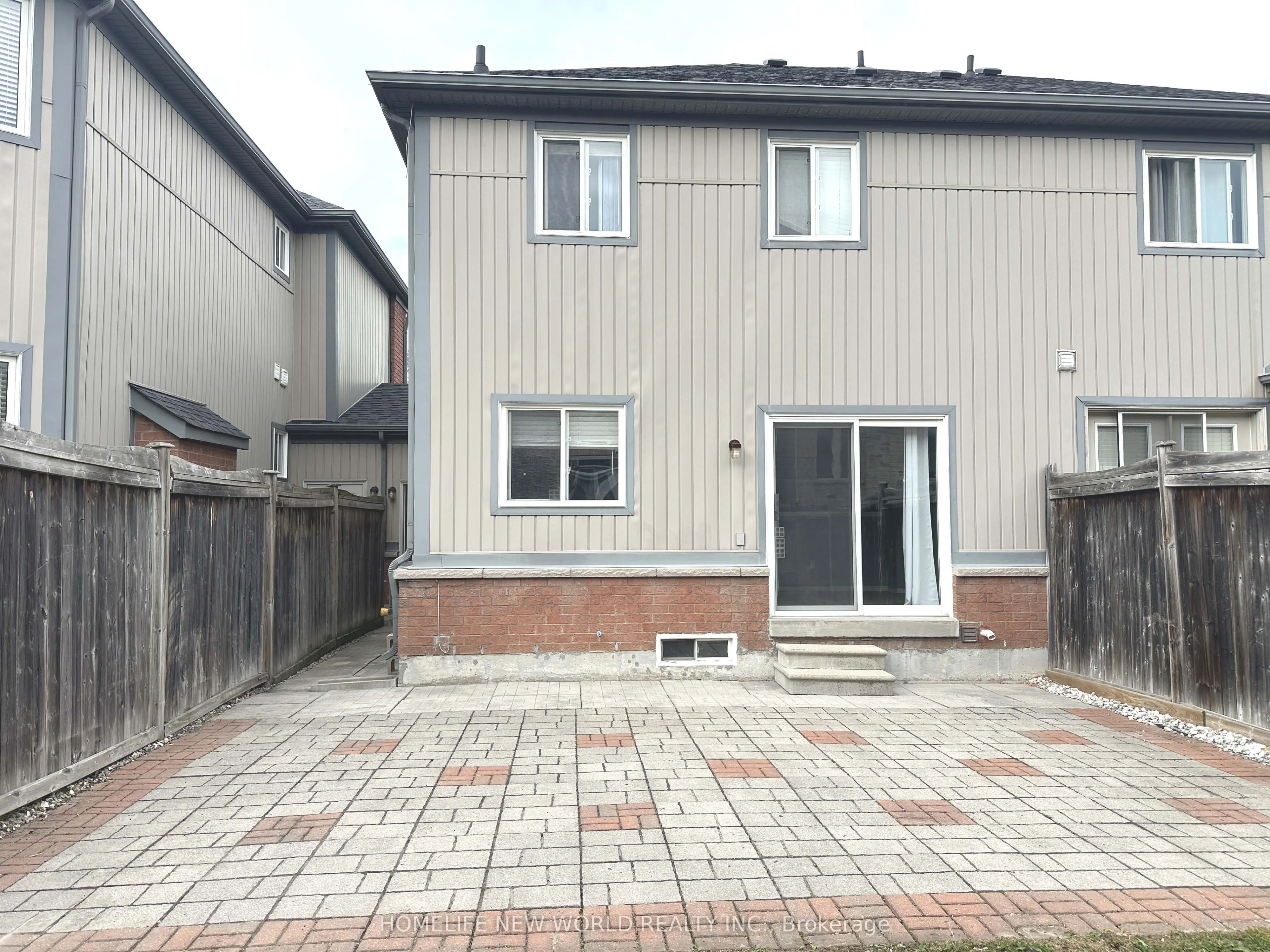 7 Ulson Drive S