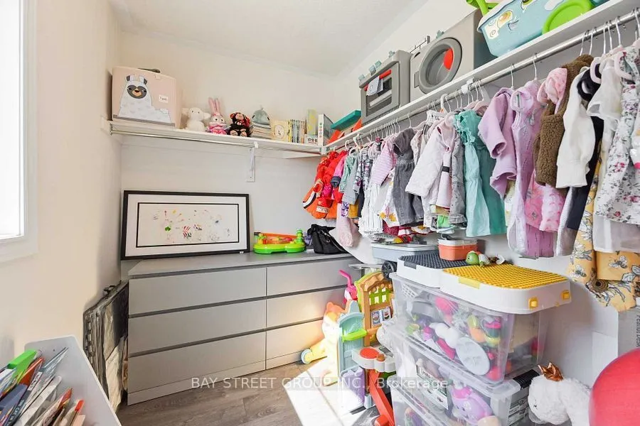 44 Clara May Avenue