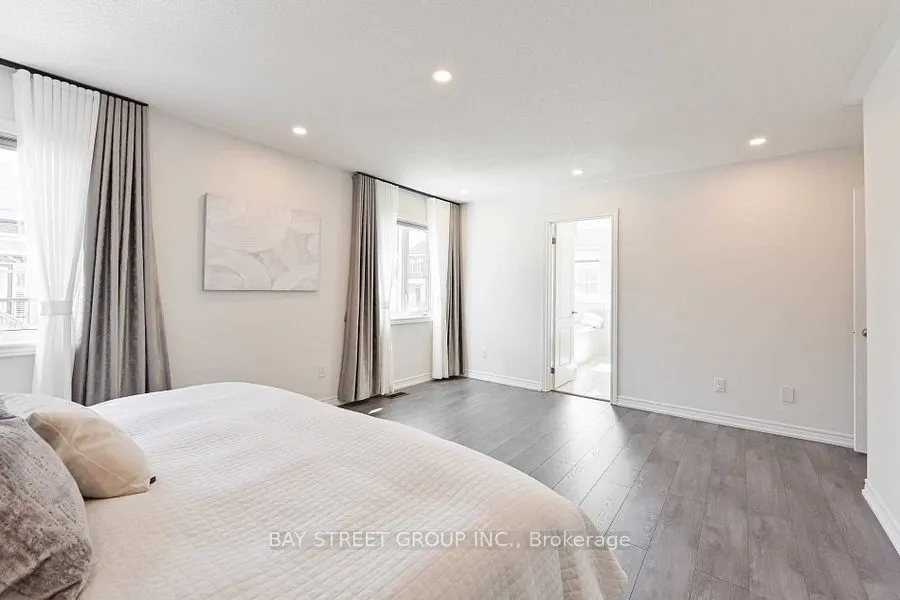 44 Clara May Avenue