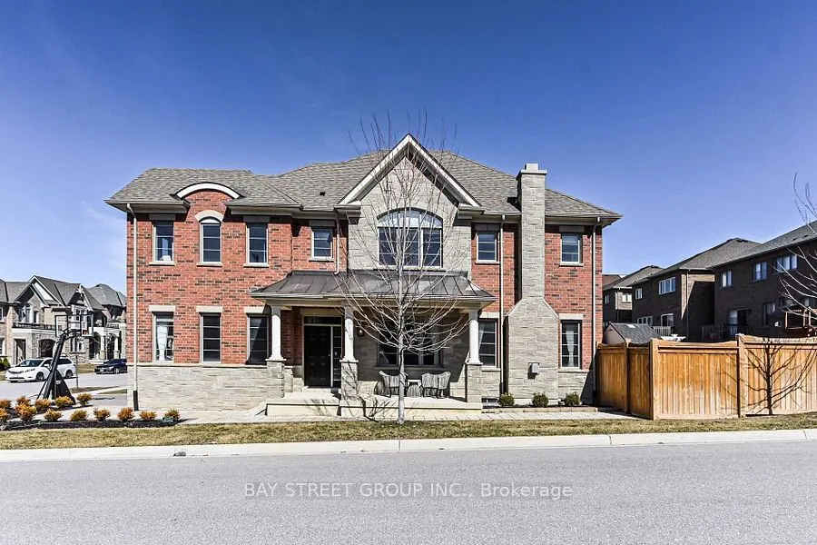 44 Clara May Avenue