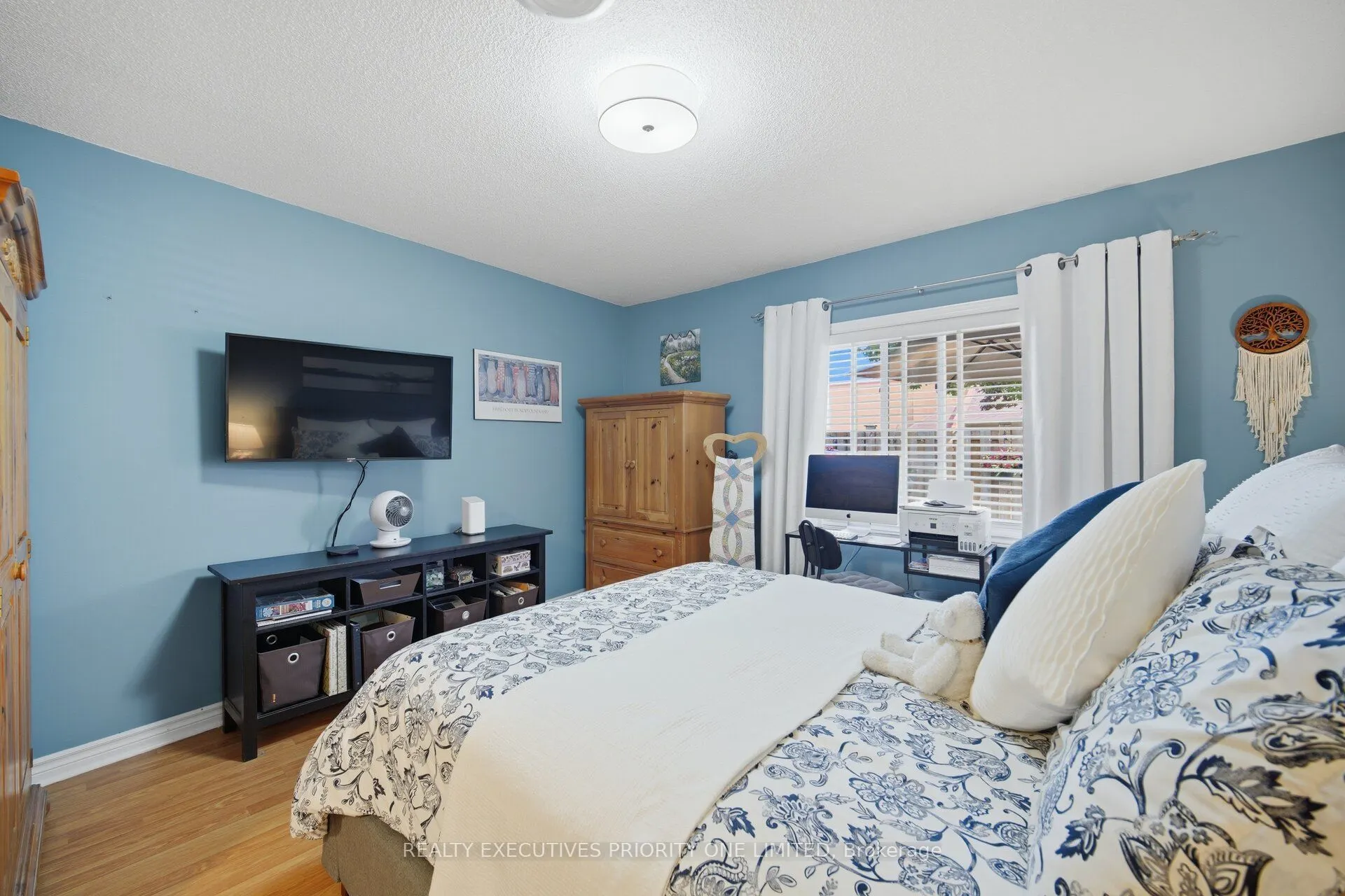77 Mill Street E #2