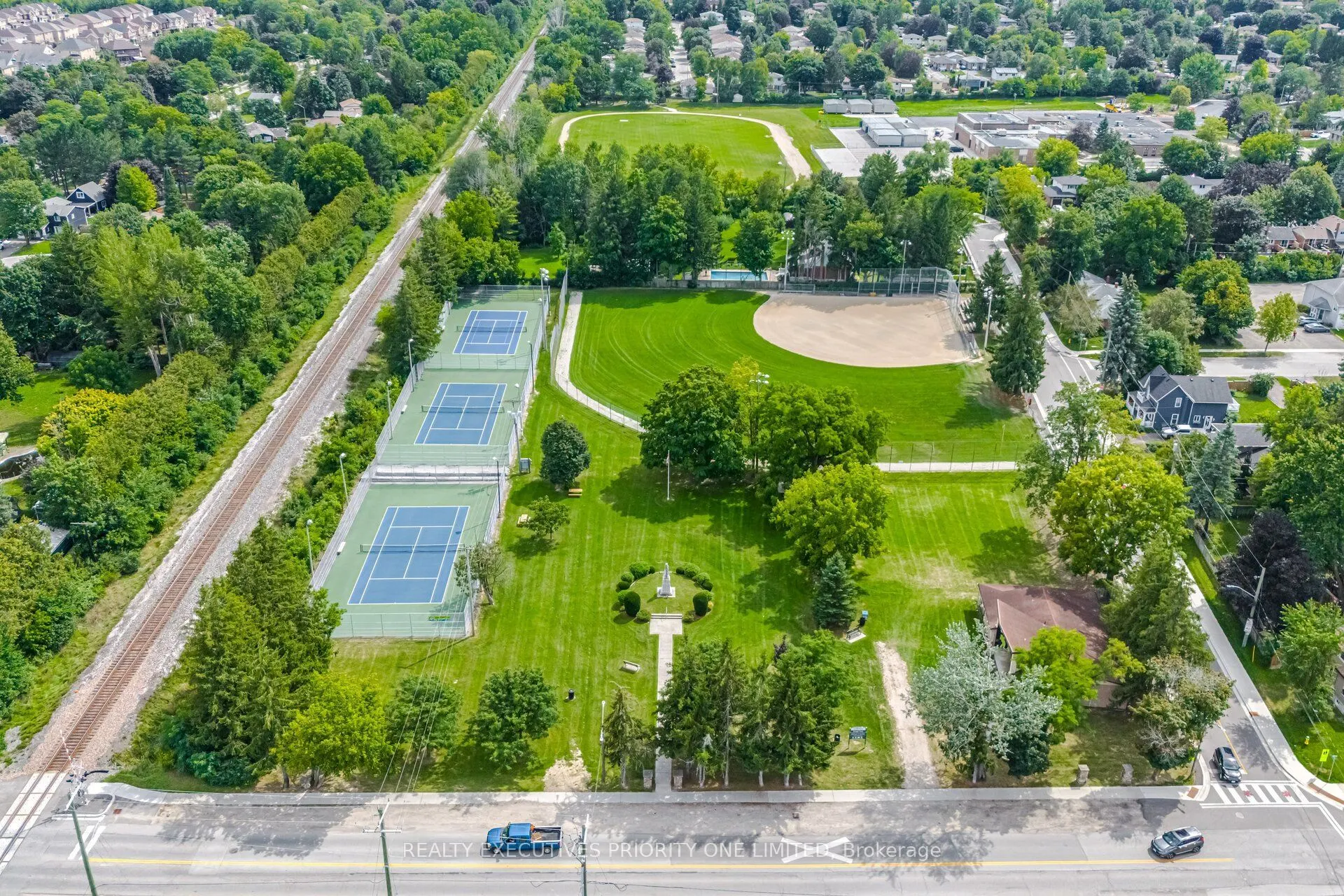 77 Mill Street E #2
