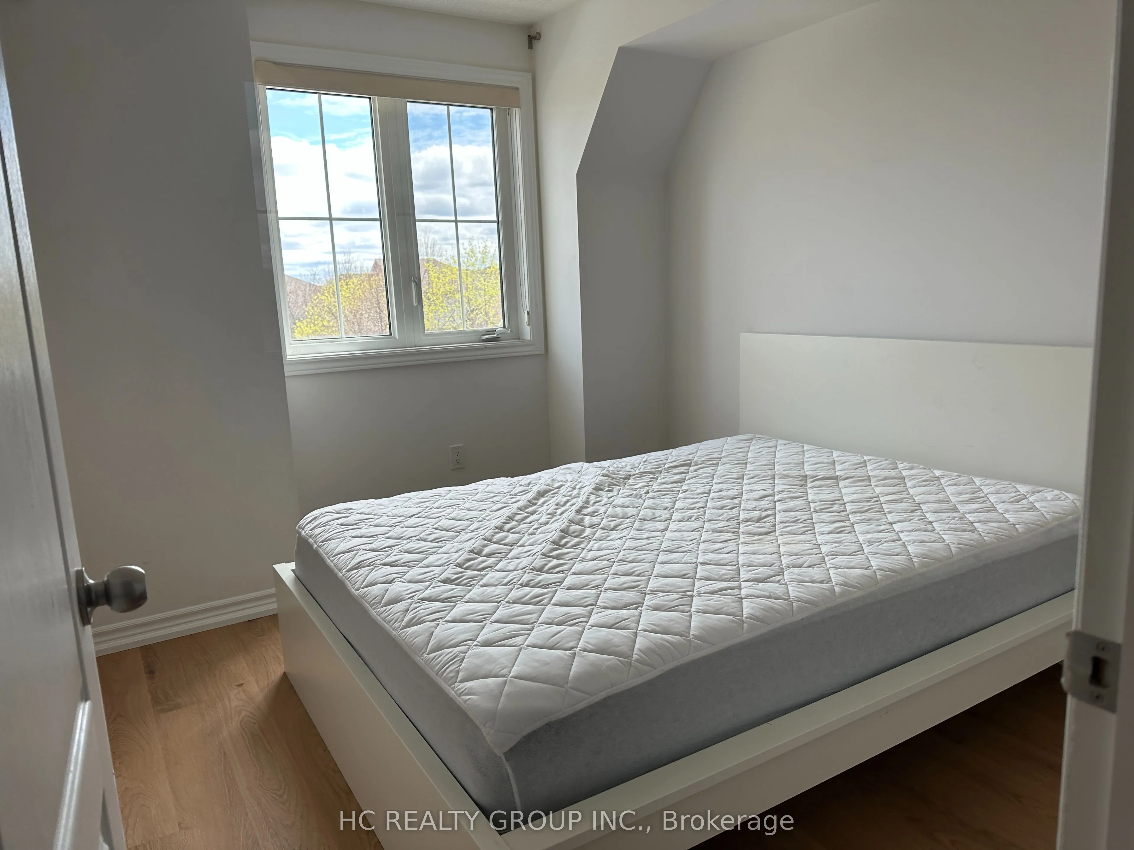 3rd Floor 181 Parktree Drive #21