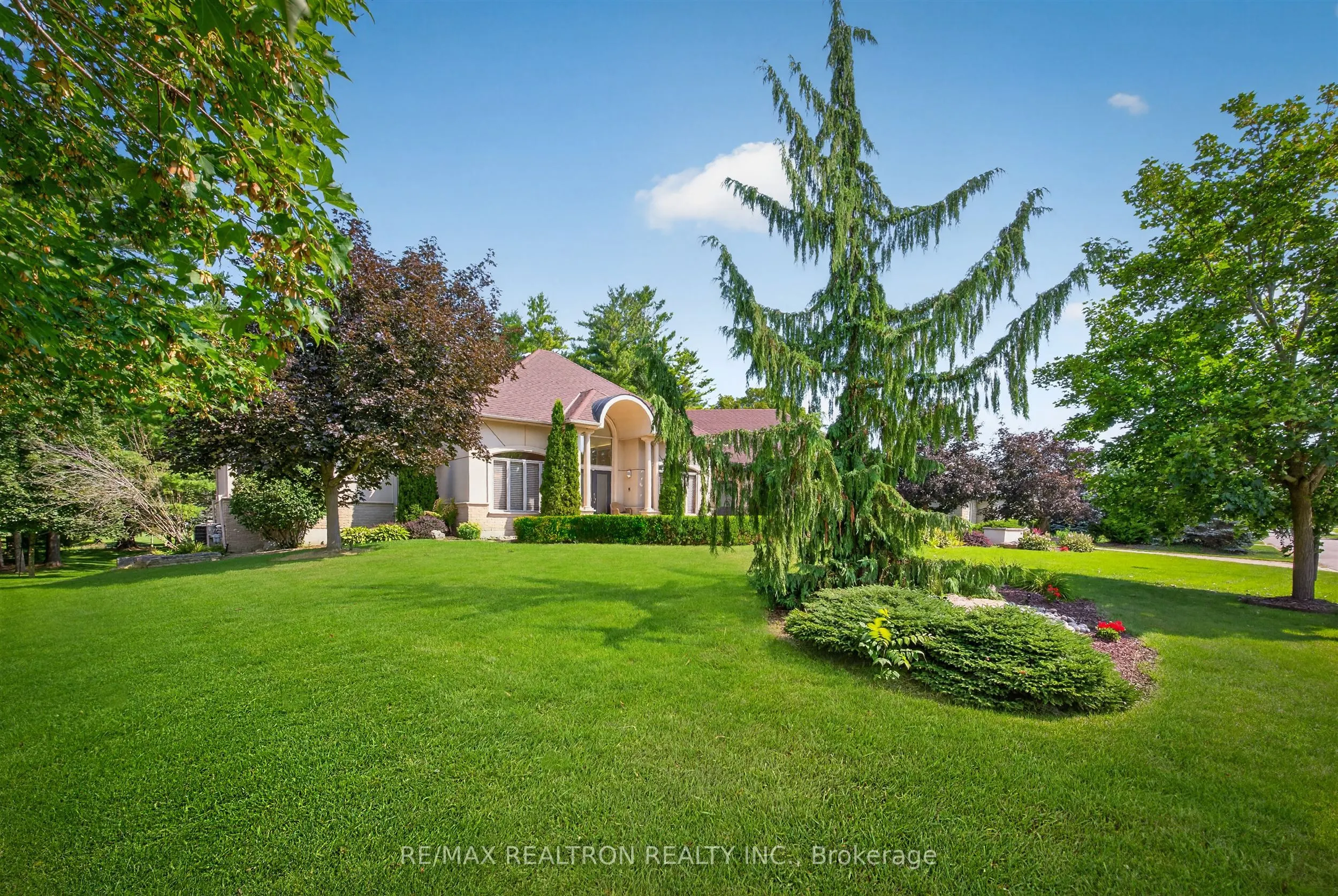 24 Maplehyrn Avenue