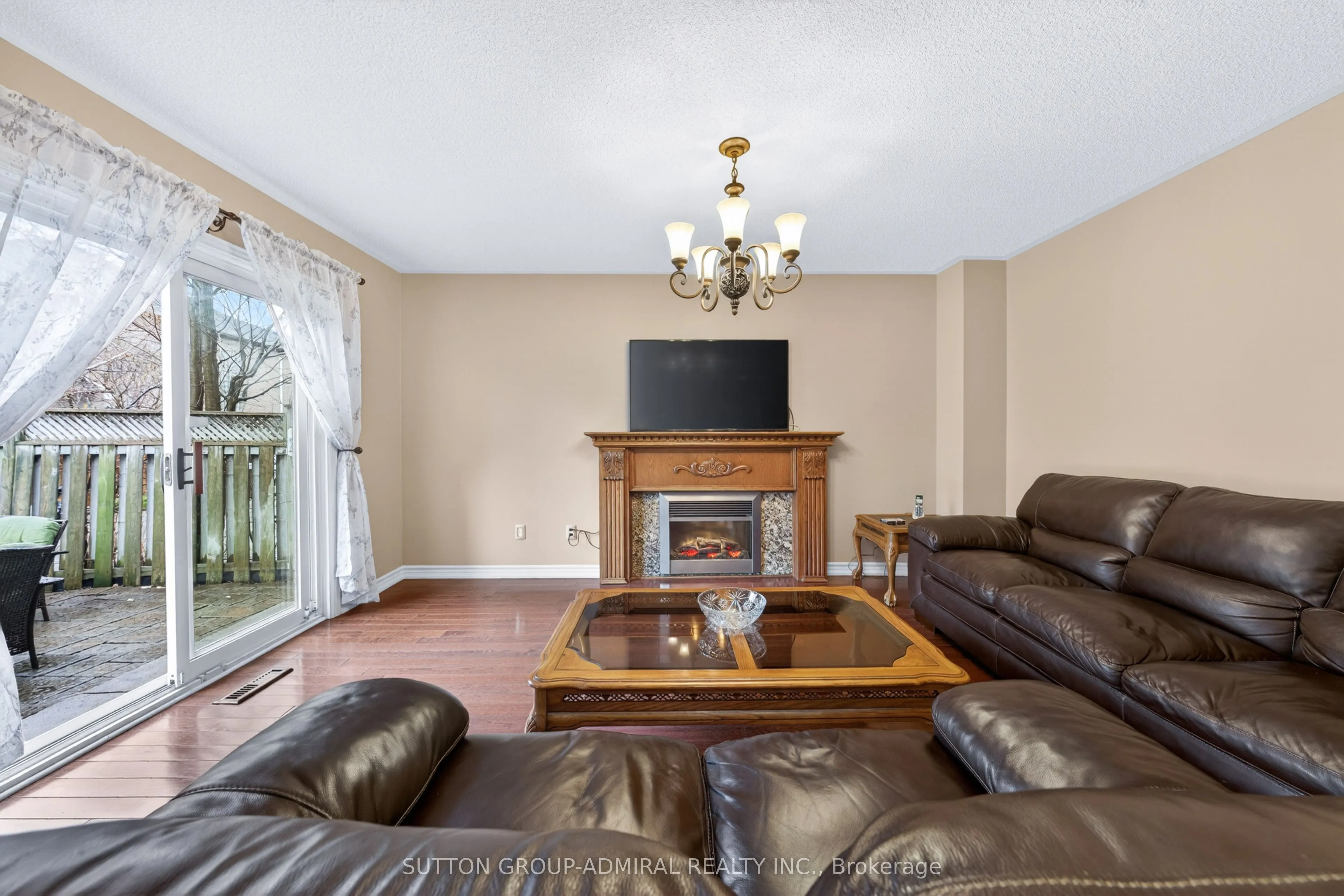 126 Redondo Drive E