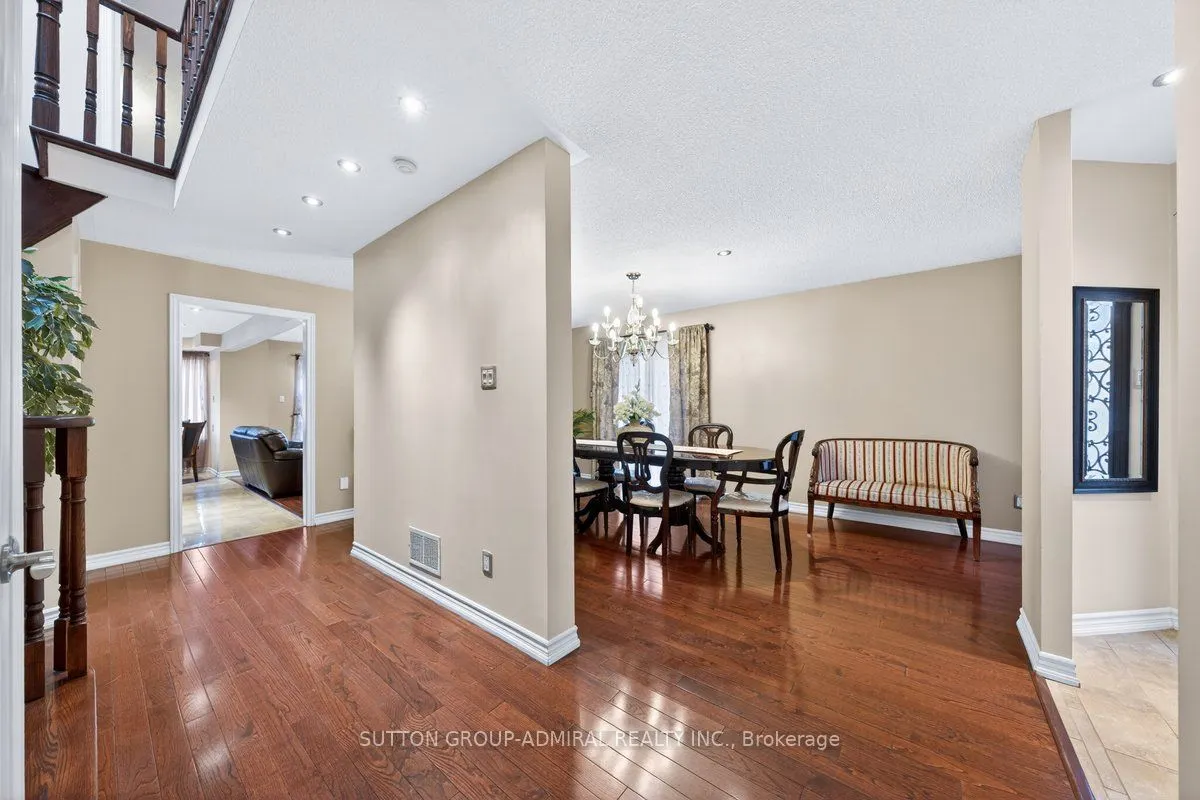 126 Redondo Drive E