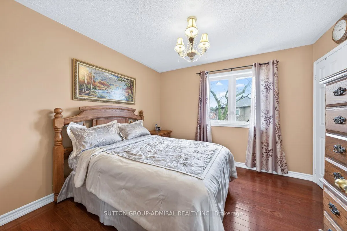 126 Redondo Drive E